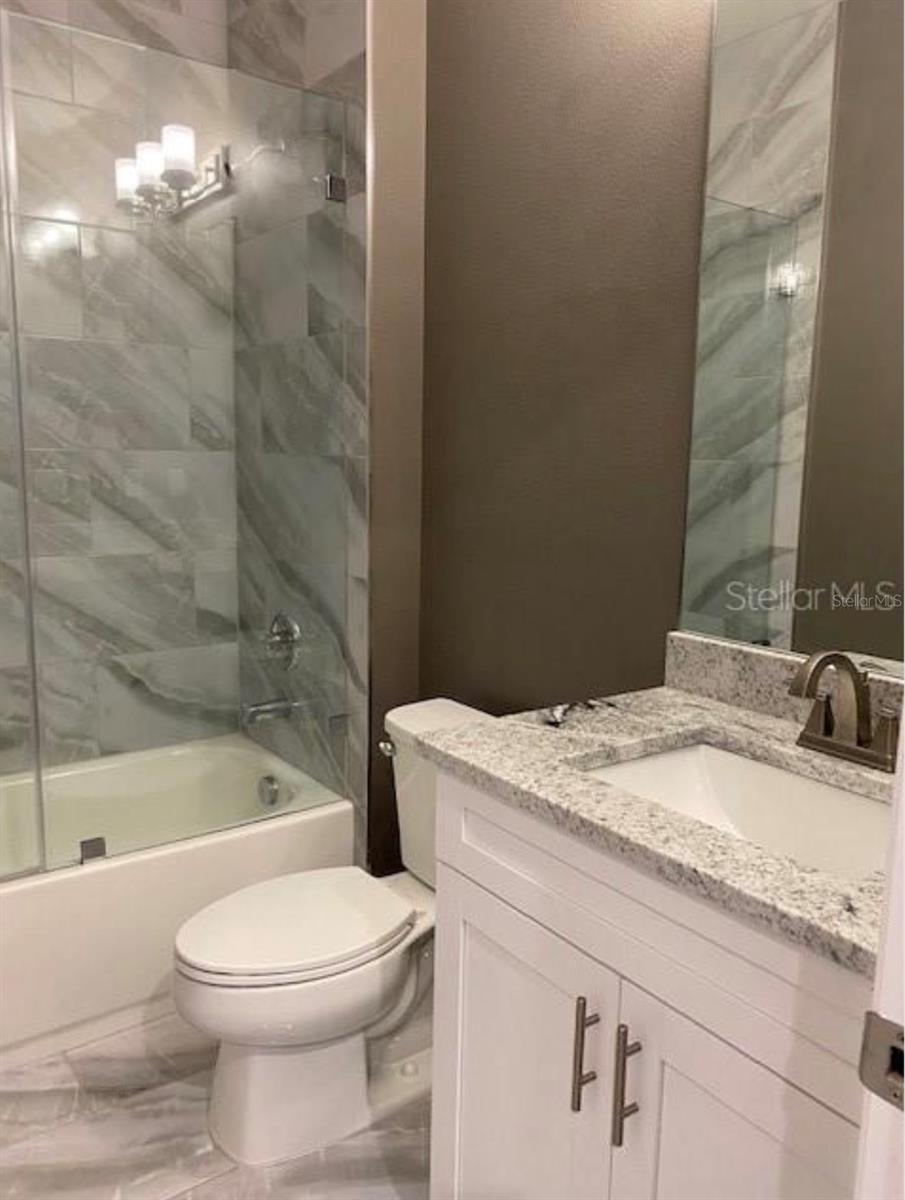 Image 8 of 11 For 39410 Kennedy Avenue