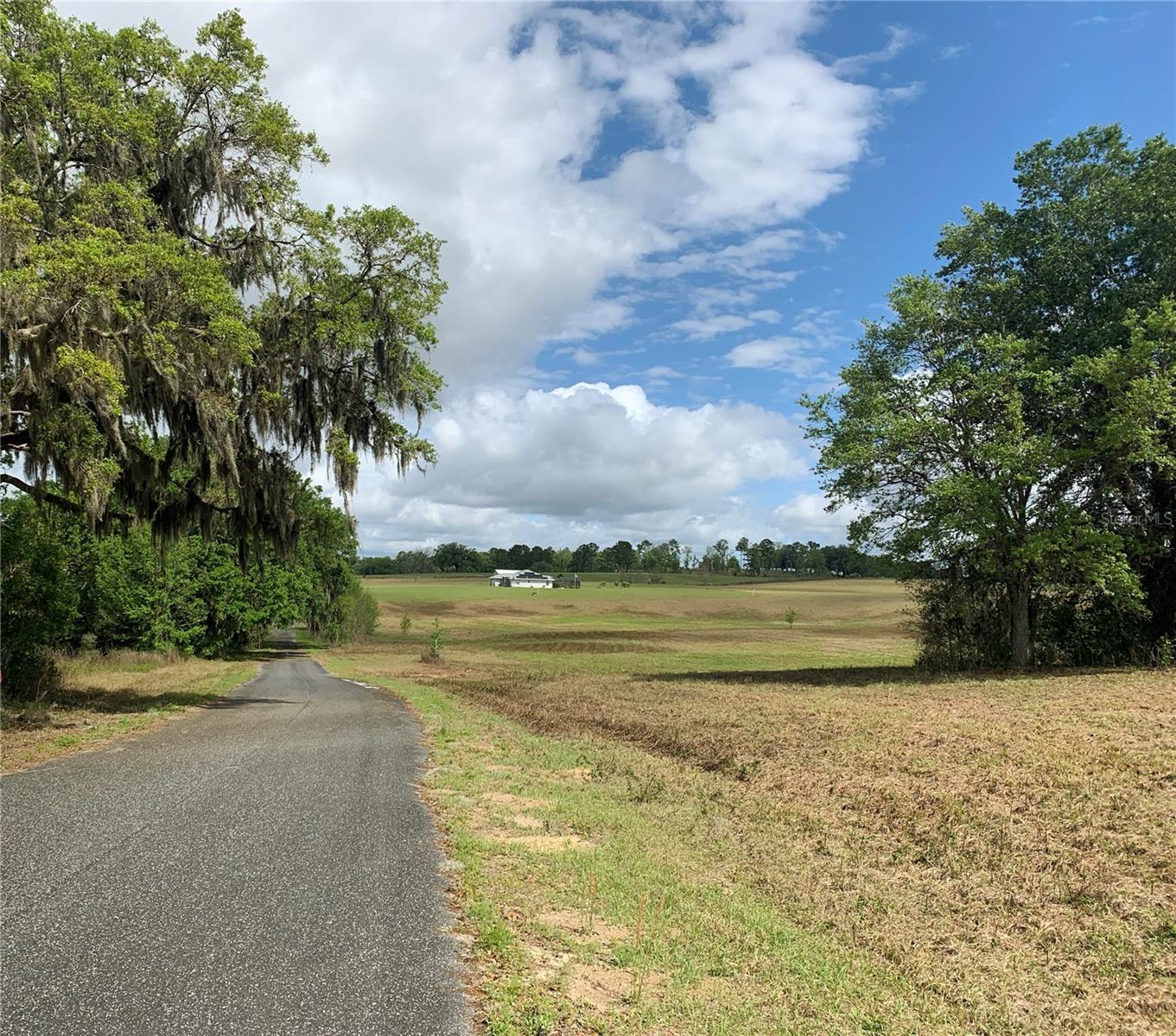 Image 7 of 28 For 21635 10th Street