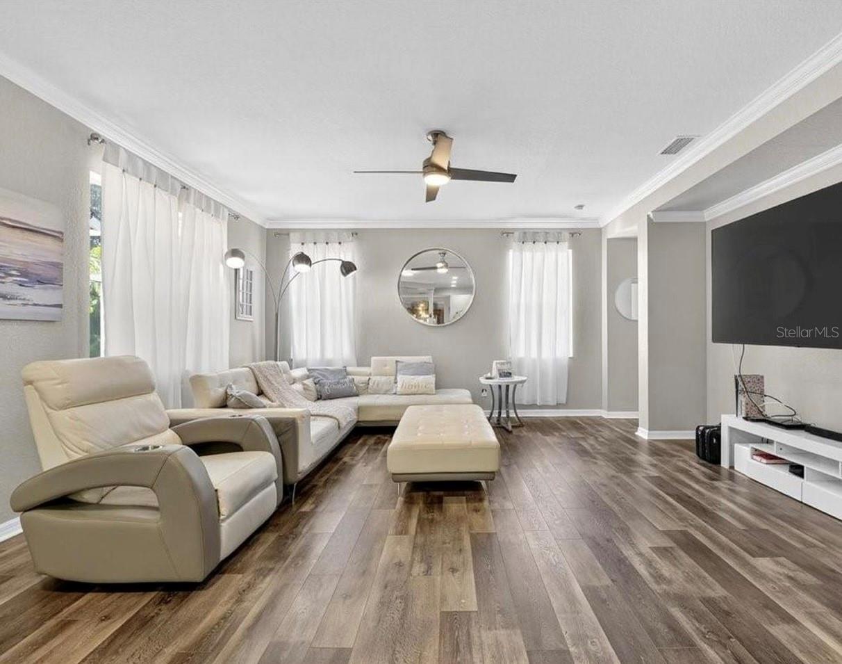 Image 16 of 41 For 11414 Bridge Pine Drive