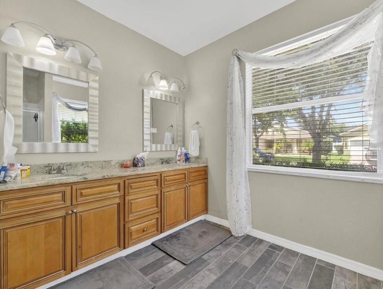 Image 27 of 41 For 11414 Bridge Pine Drive