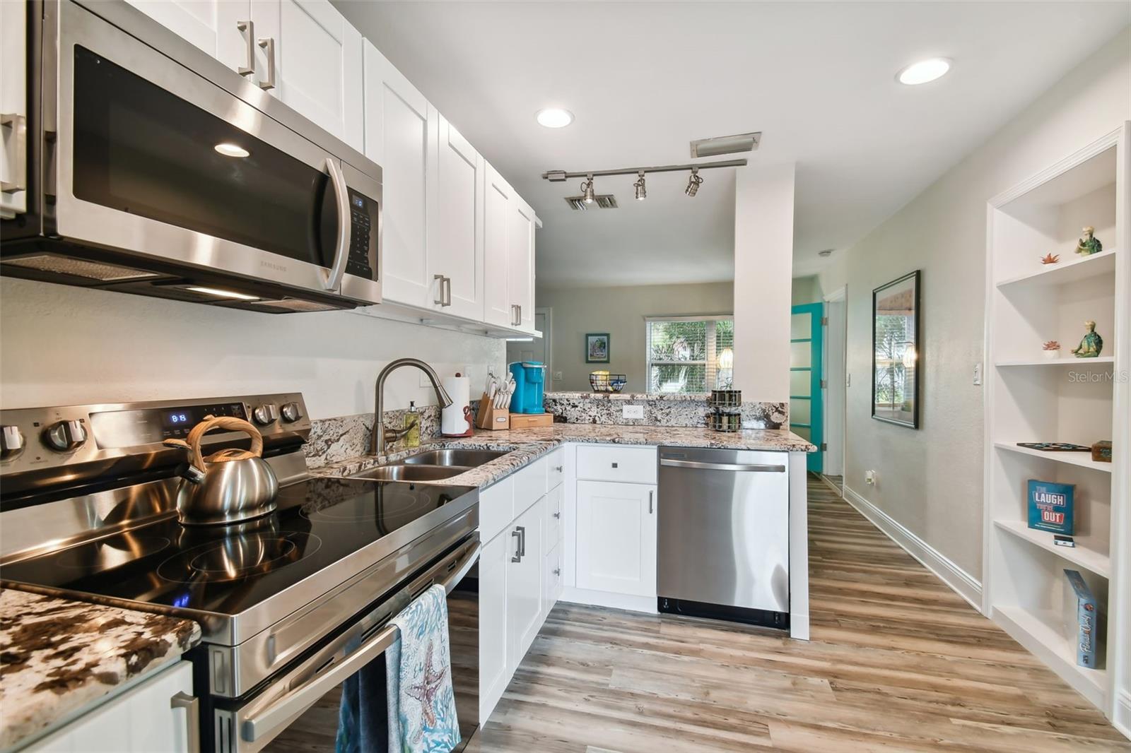 Image 22 of 37 For 4324 Clark Avenue