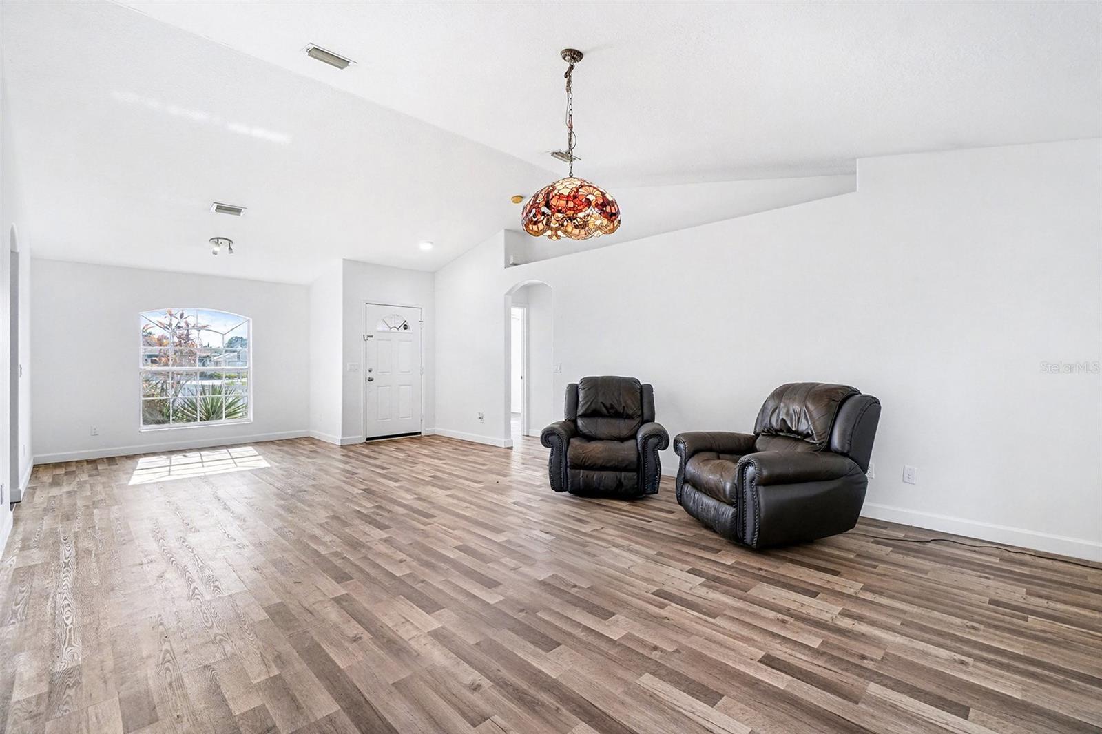 Image 5 of 18 For 3280 Price Boulevard