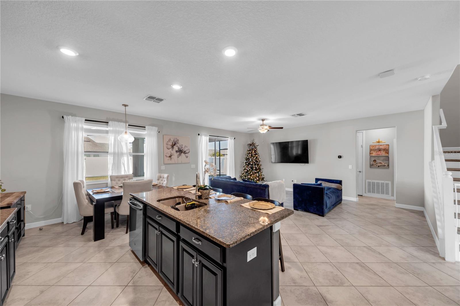 Image 18 of 51 For 13220 Satin Lily Drive