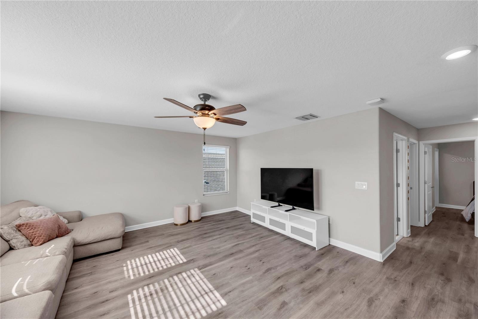 Image 26 of 51 For 13220 Satin Lily Drive