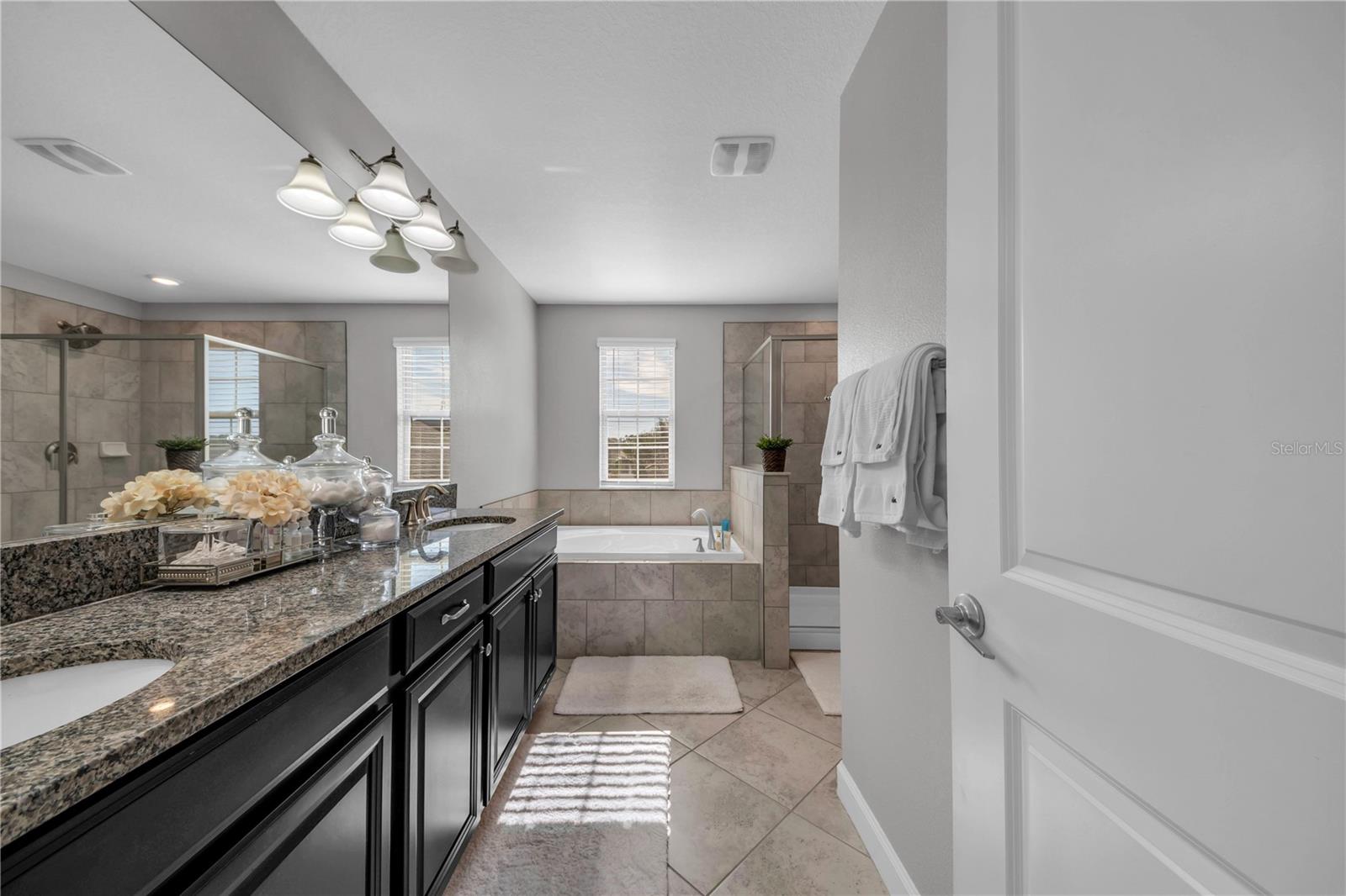 Image 35 of 51 For 13220 Satin Lily Drive