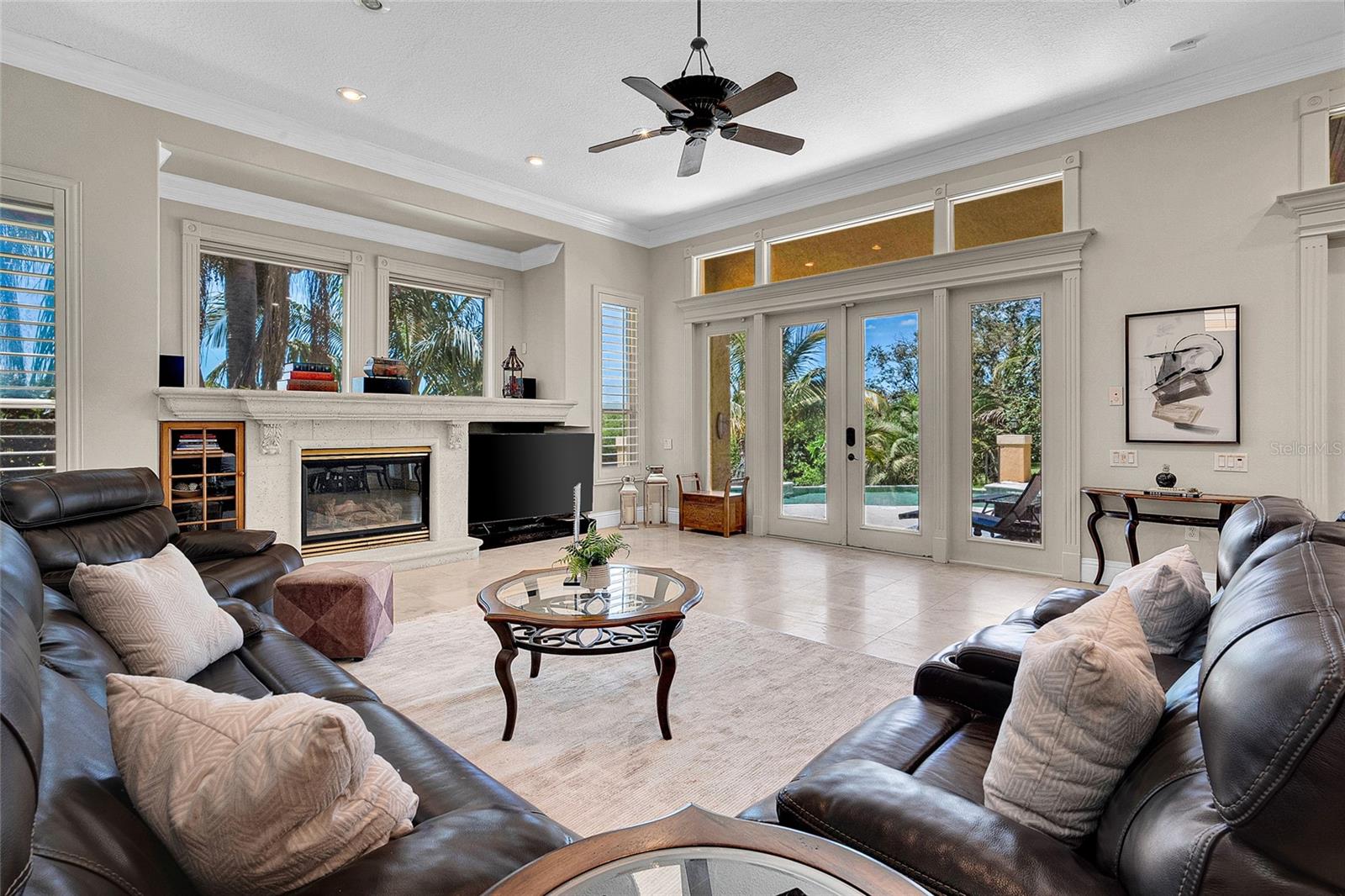 Listing photo id 9 for 8707 Silverthorn Road