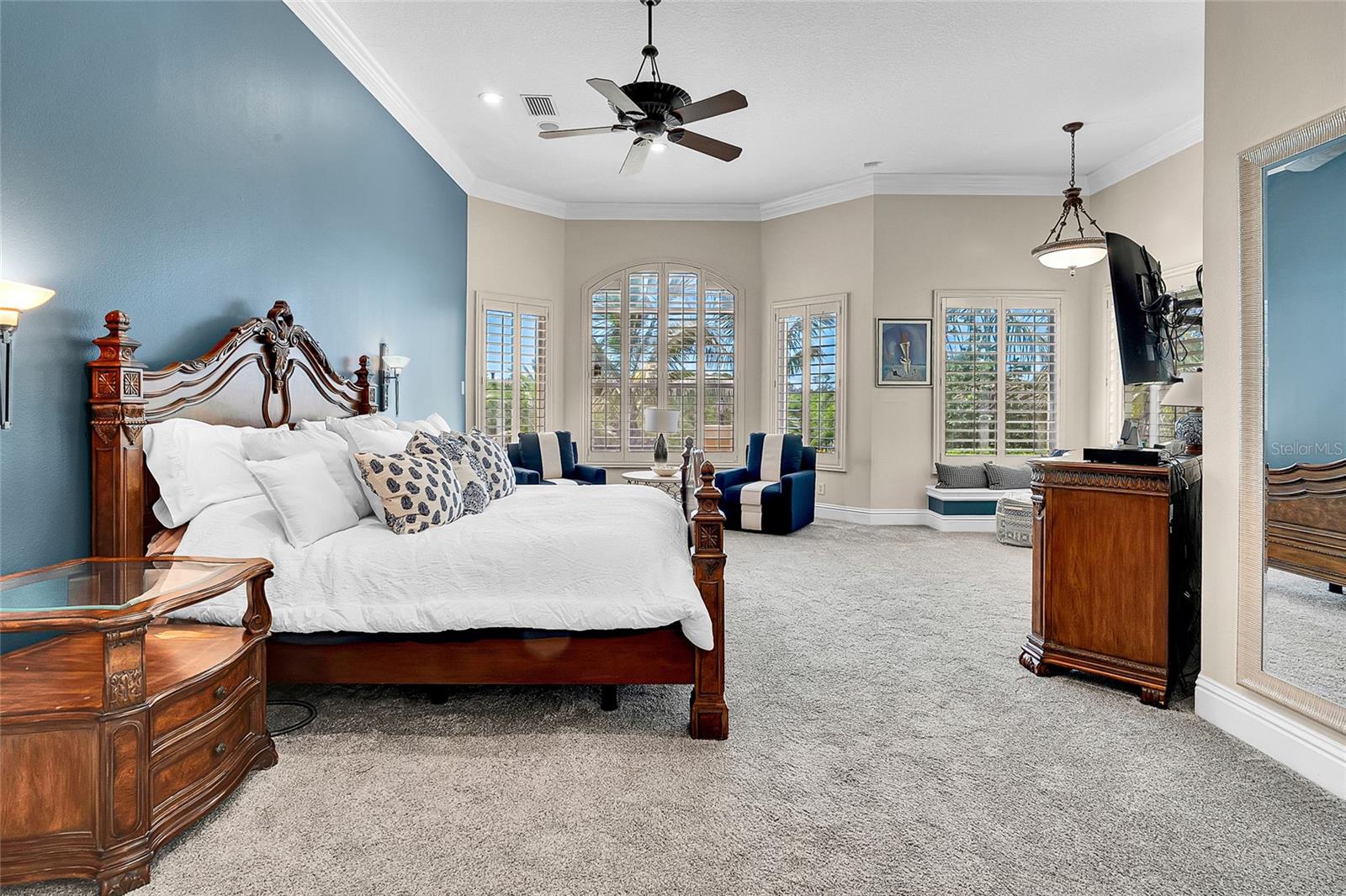 Listing photo id 13 for 8707 Silverthorn Road