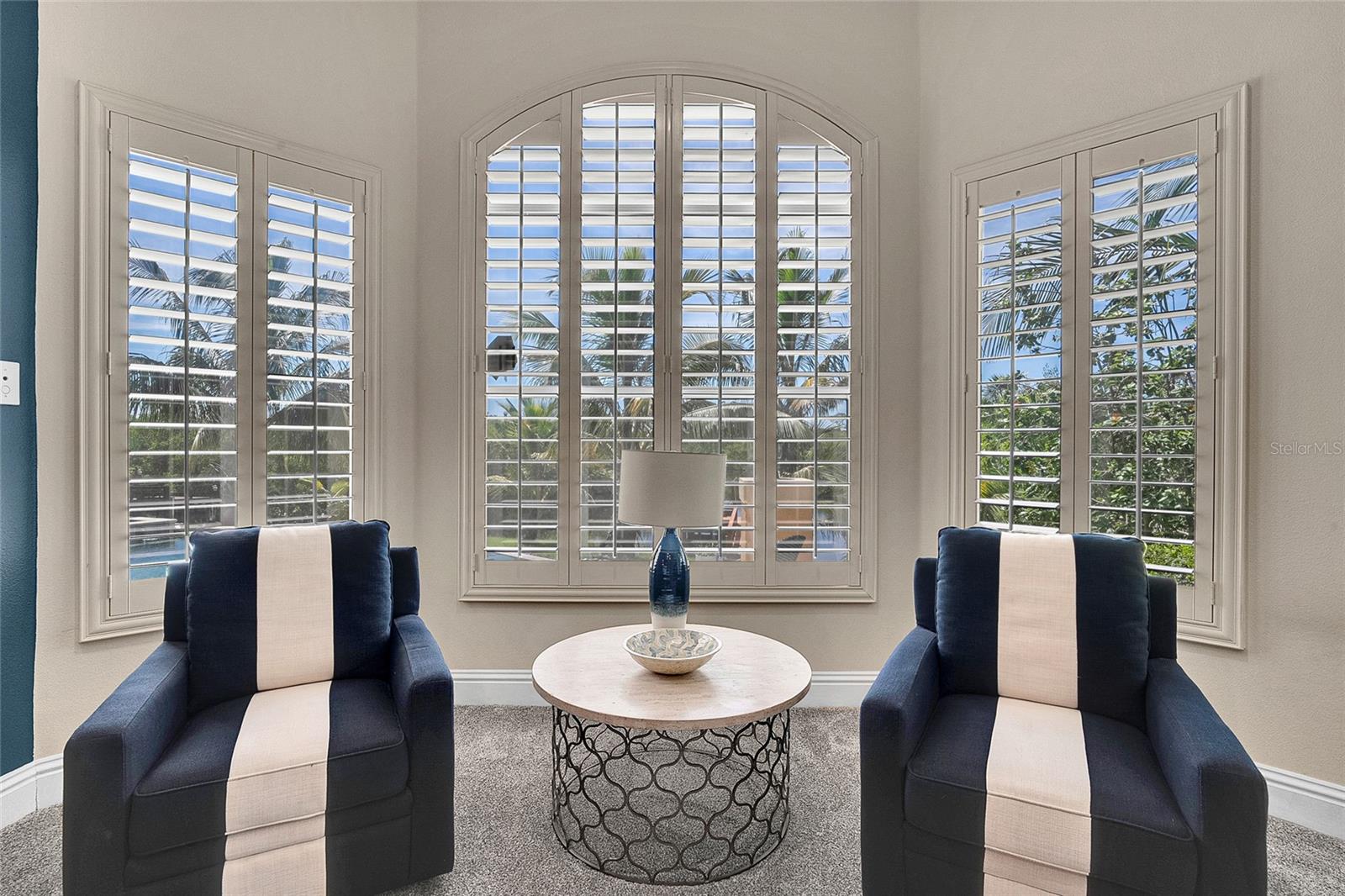 Listing photo id 15 for 8707 Silverthorn Road