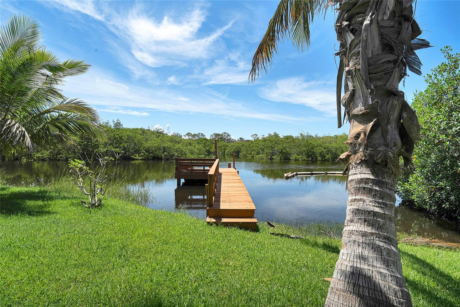 Listing photo id 45 for 8707 Silverthorn Road