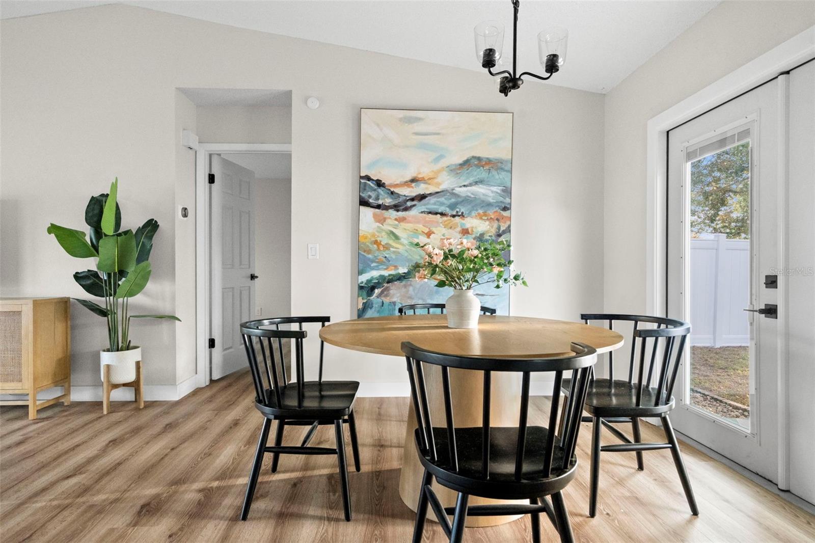 Image 13 of 38 For 6500 Briar Ridge Court N