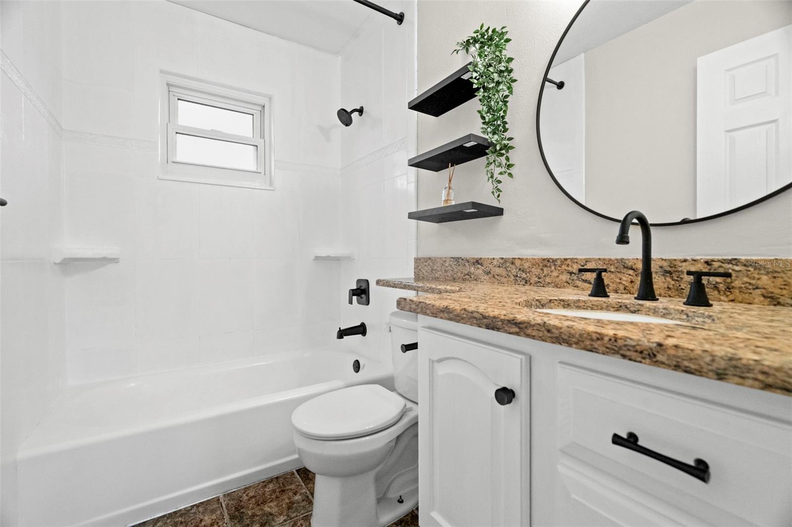 Image 22 of 38 For 6500 Briar Ridge Court N