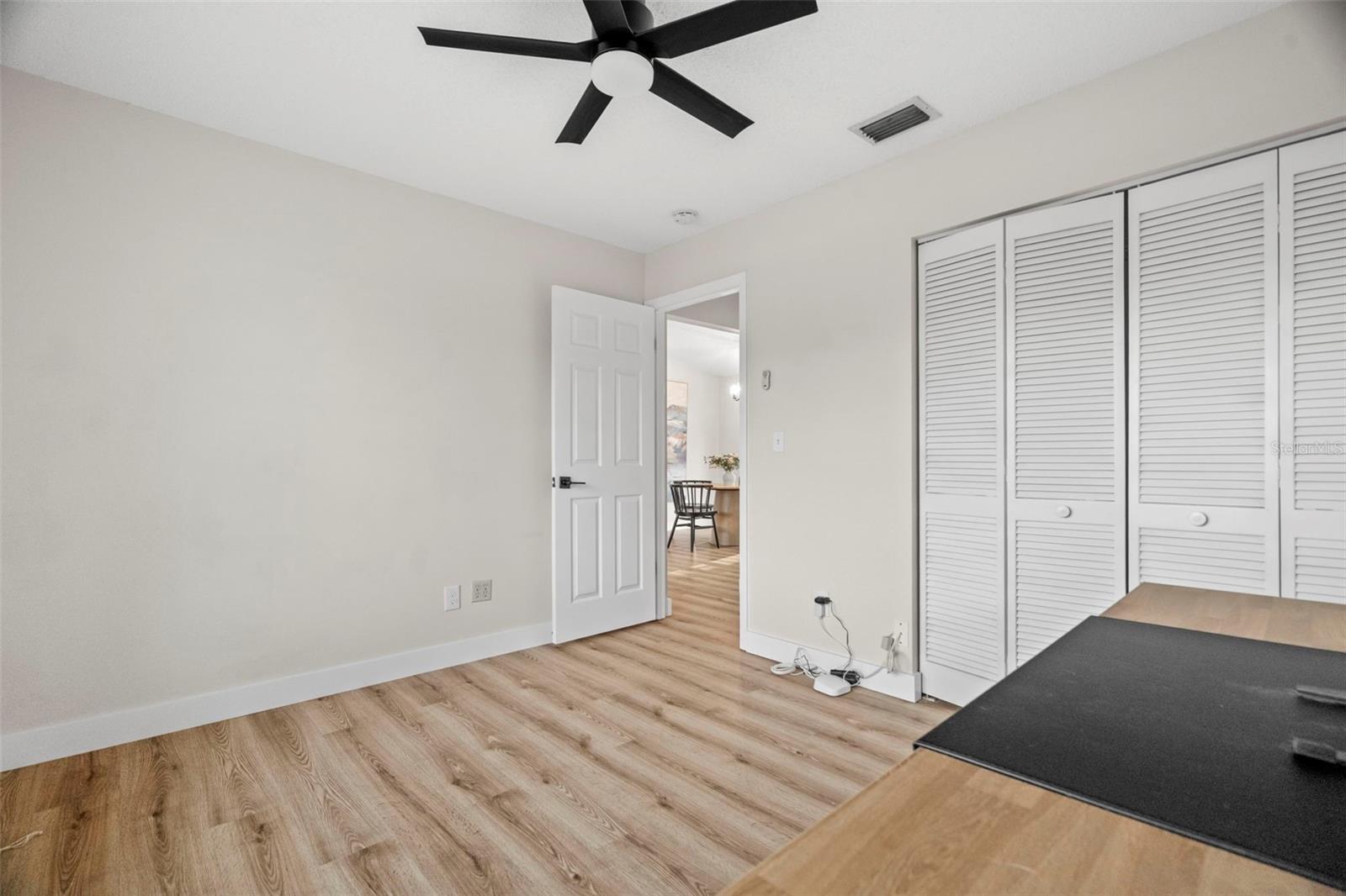 Image 25 of 38 For 6500 Briar Ridge Court N