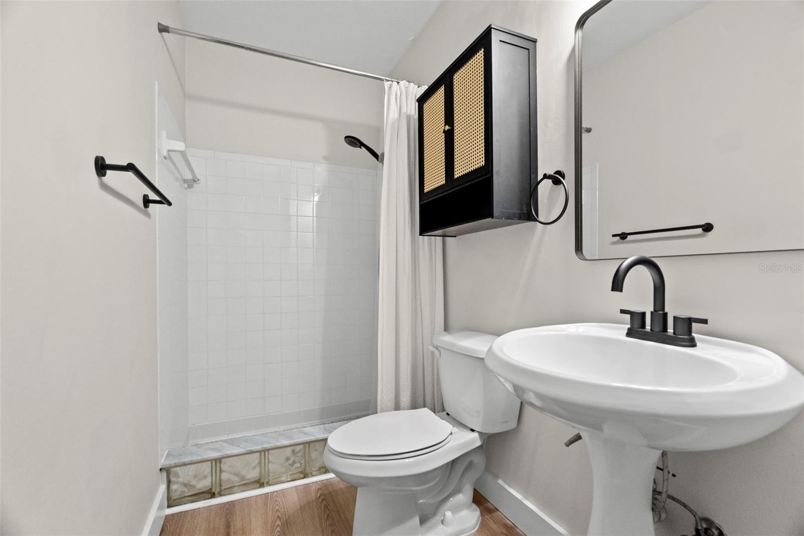 Image 26 of 38 For 6500 Briar Ridge Court N