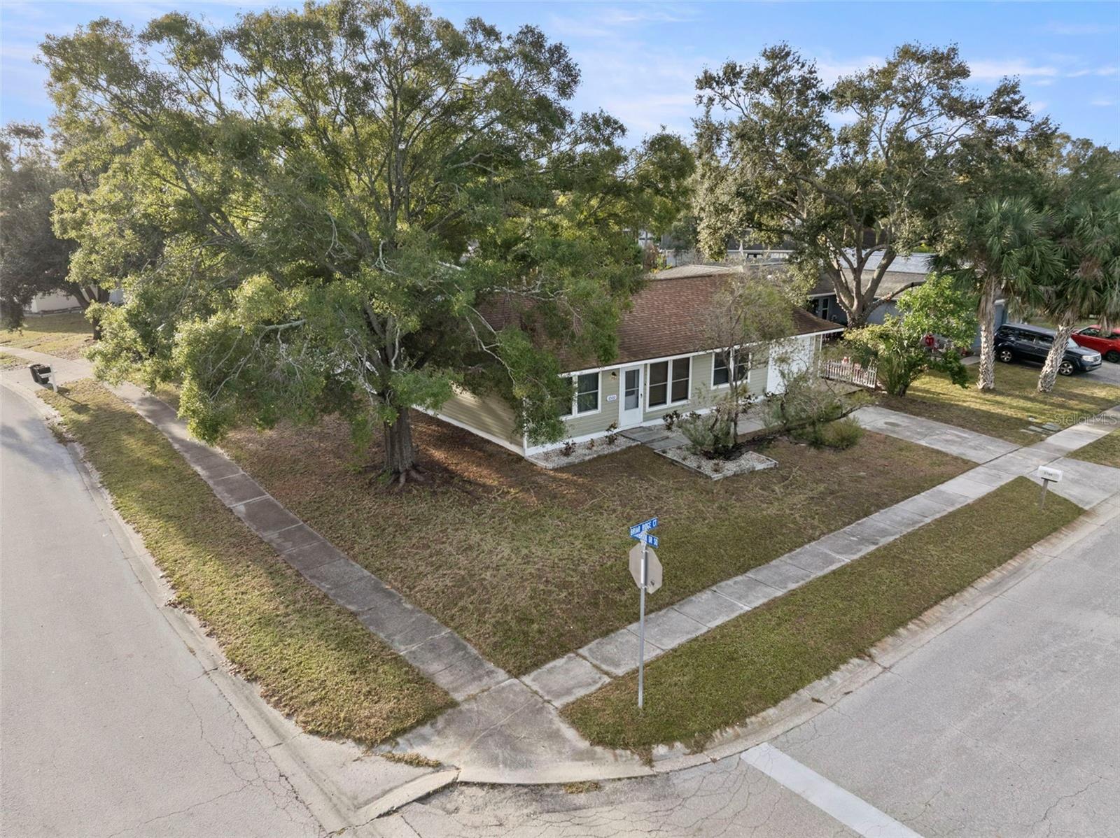 Image 6 of 38 For 6500 Briar Ridge Court N