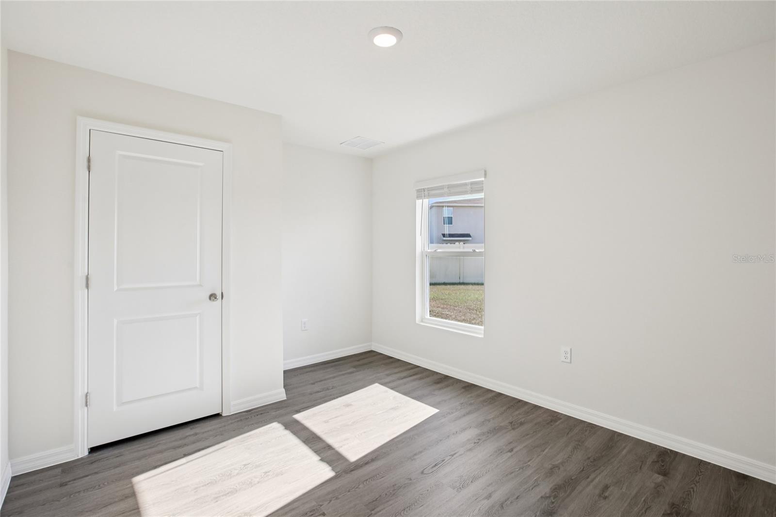 Image 27 of 44 For 35992 Sunflower Hill Drive