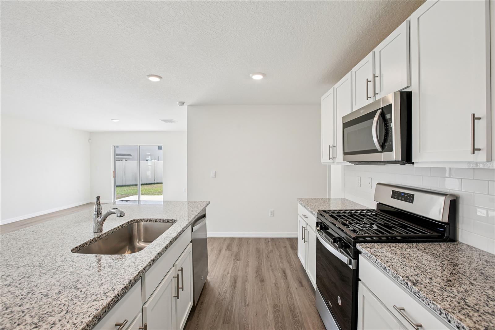 Image 30 of 44 For 35992 Sunflower Hill Drive