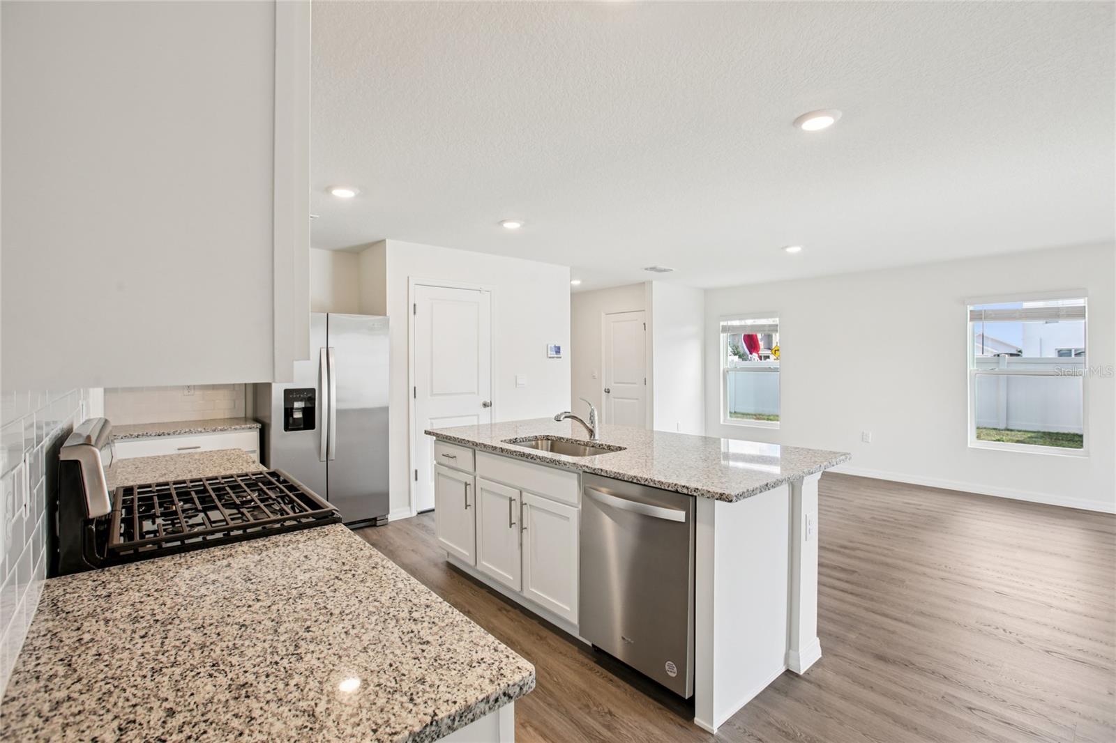 Image 31 of 44 For 35992 Sunflower Hill Drive