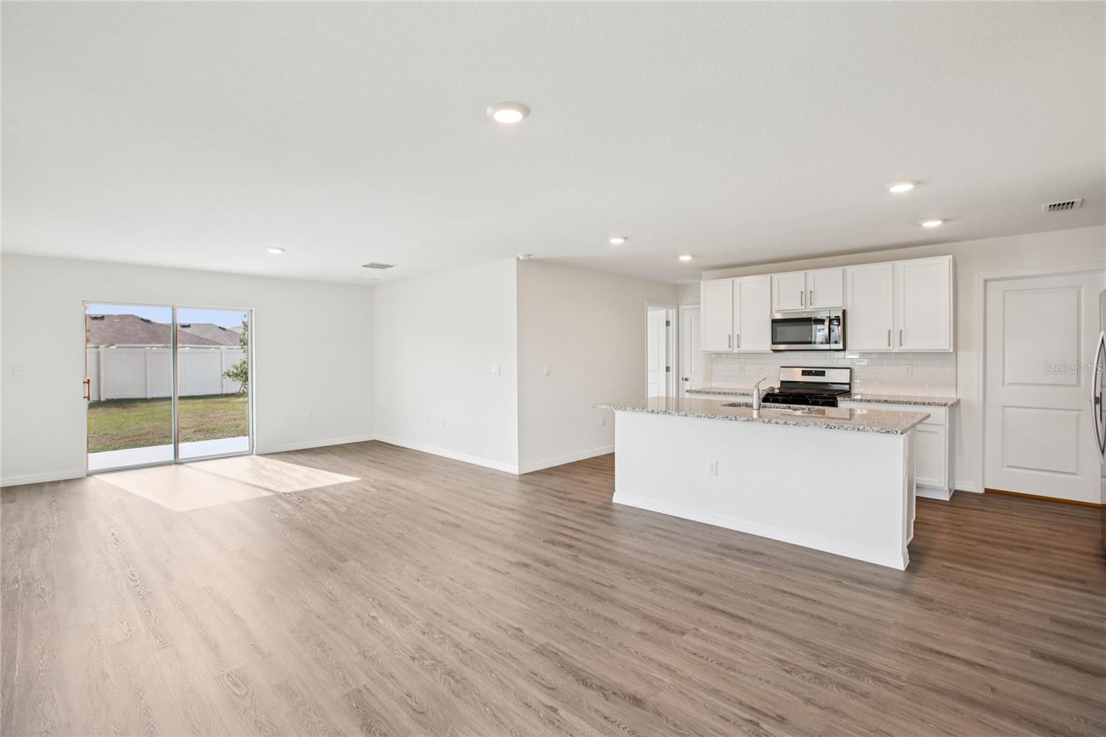 Image 35 of 44 For 35992 Sunflower Hill Drive