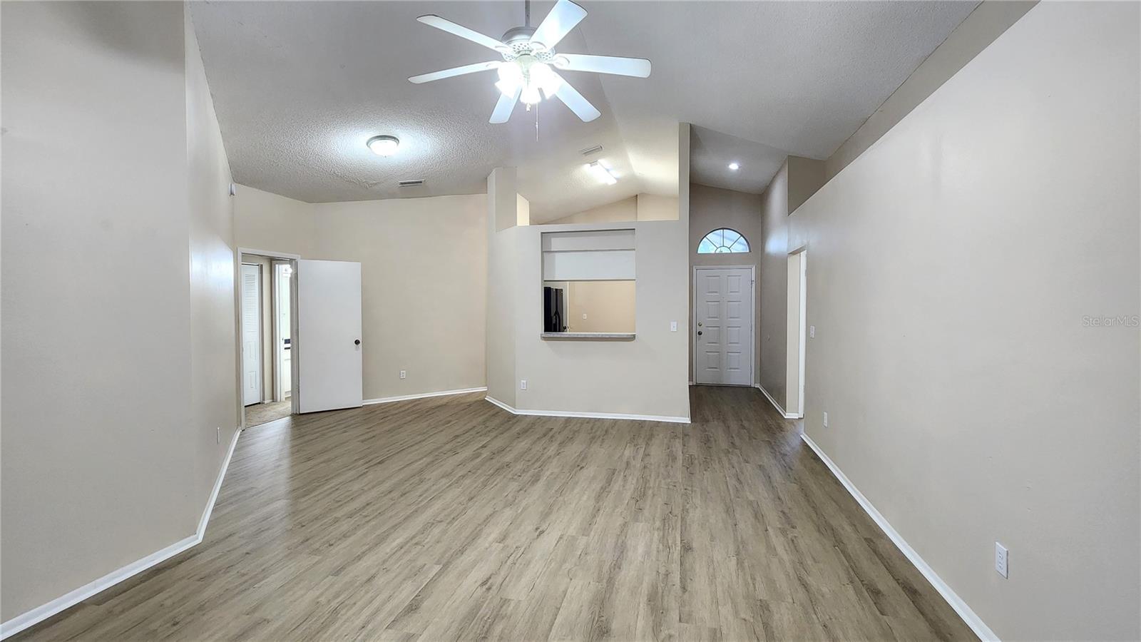 Image 3 of 16 For 1633 Elk Spring Drive