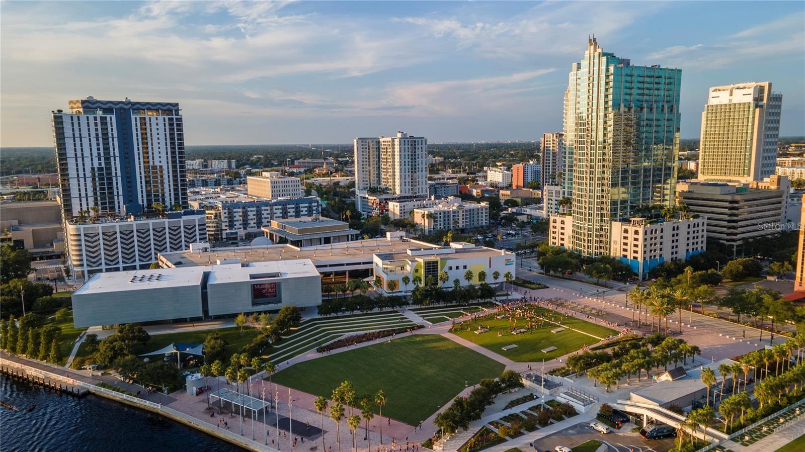 Image 13 of 19 For 777 Ashley Drive 1809