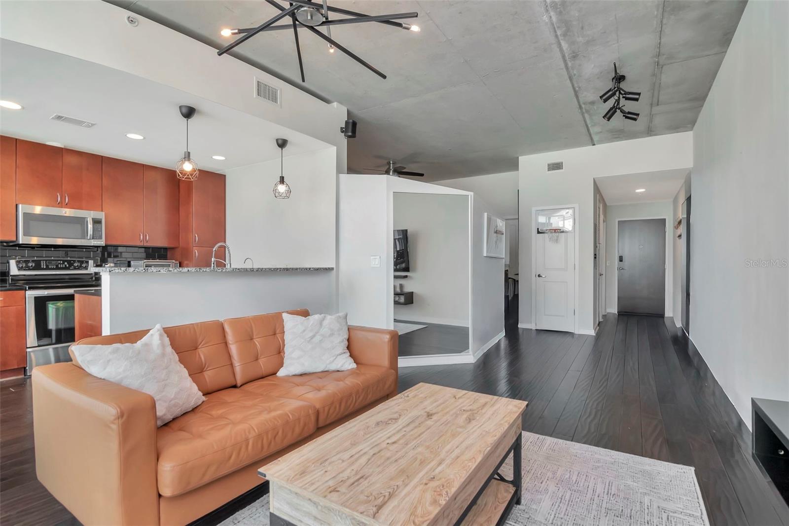 Image 6 of 19 For 777 Ashley Drive 1809