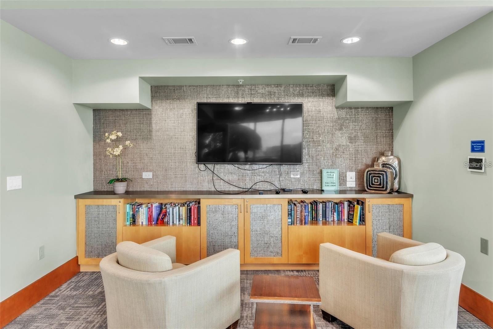 Image 13 of 41 For 777 Ashley Drive 2712