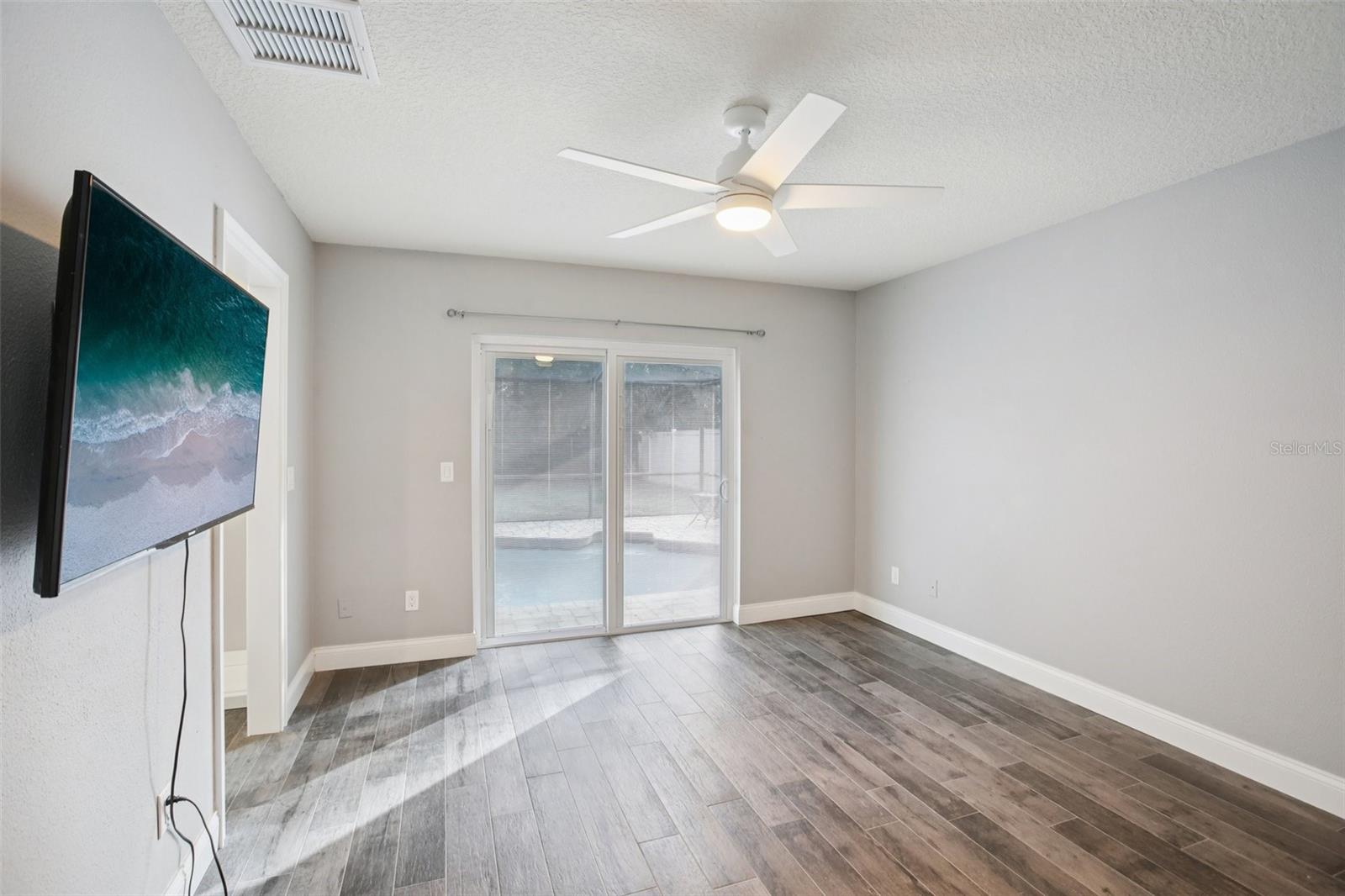 Image 13 of 35 For 14107 Briarthorn Drive