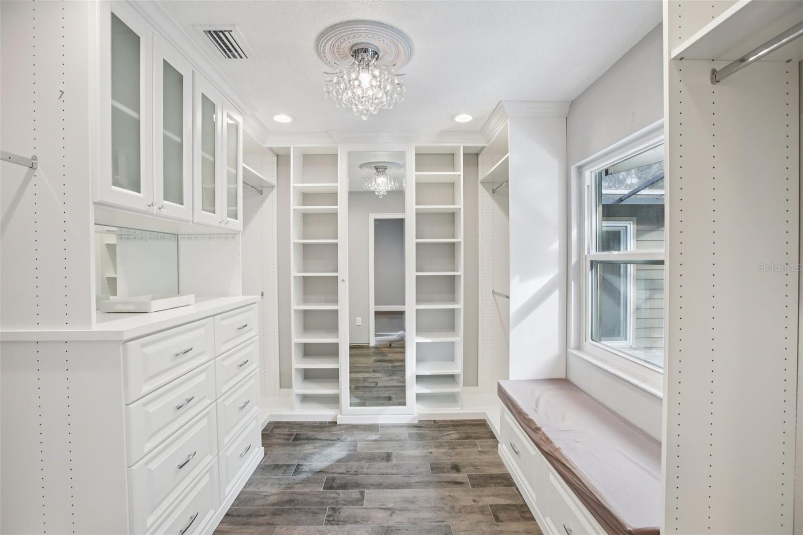 Image 15 of 35 For 14107 Briarthorn Drive