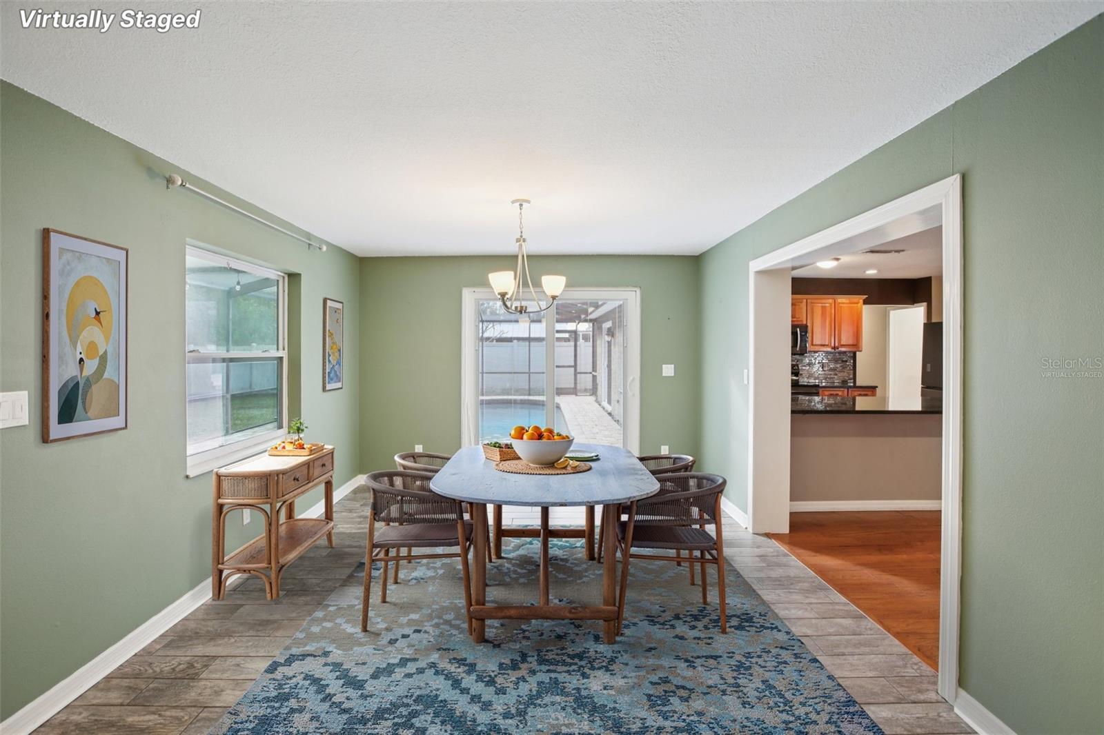 Image 21 of 35 For 14107 Briarthorn Drive