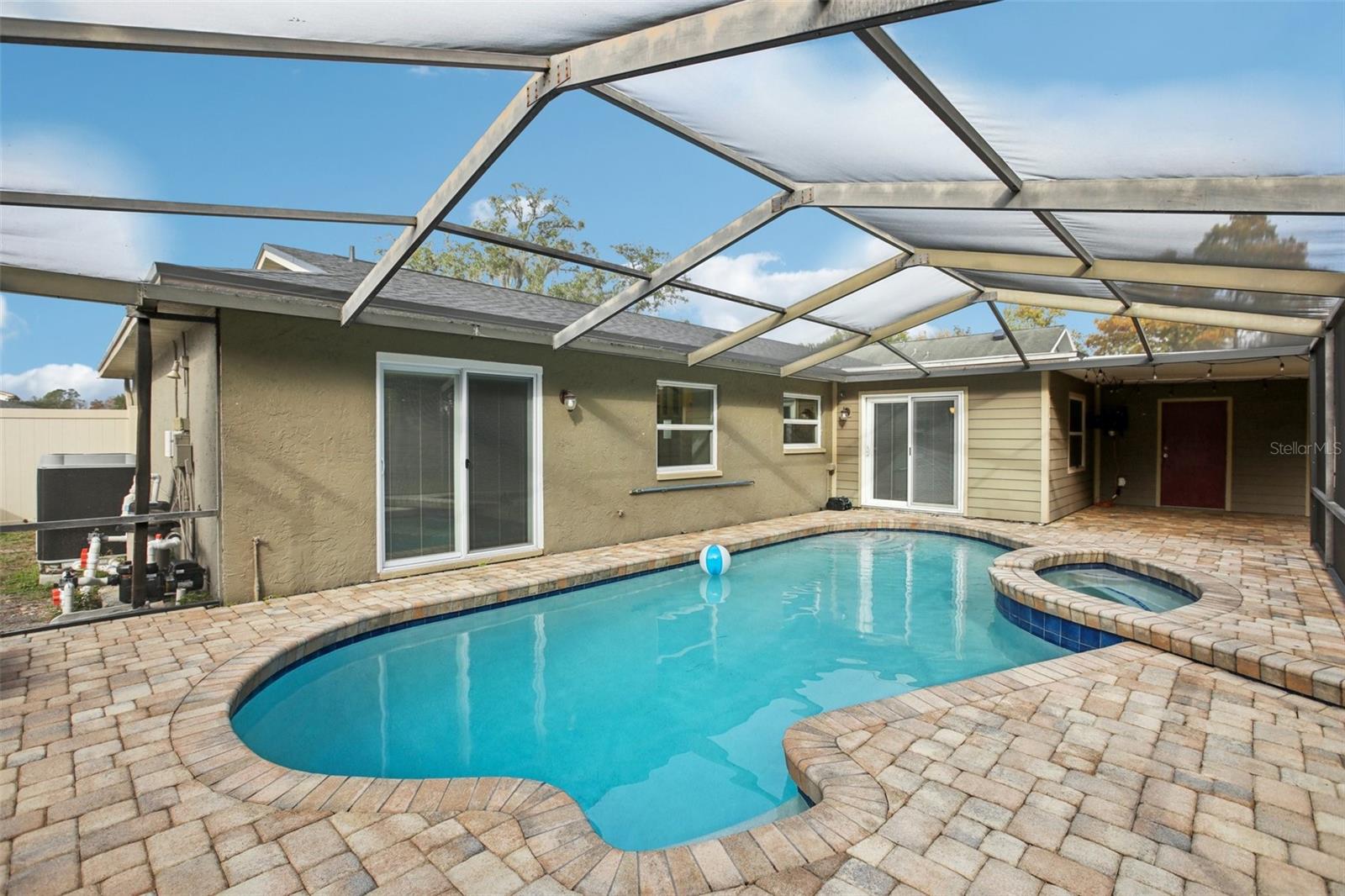 Image 27 of 35 For 14107 Briarthorn Drive