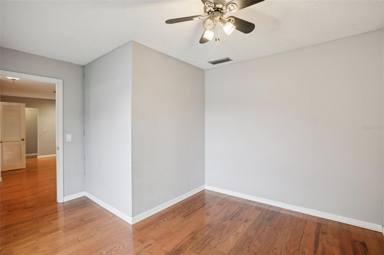 Image 3 of 35 For 14107 Briarthorn Drive