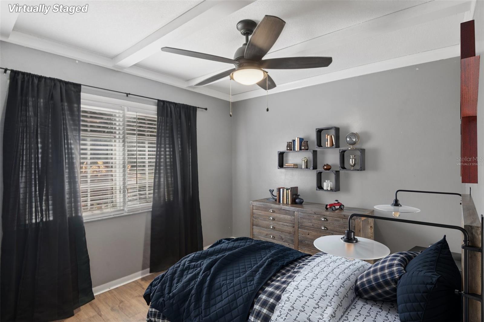 Image 18 of 33 For 34037 Woodland Circle