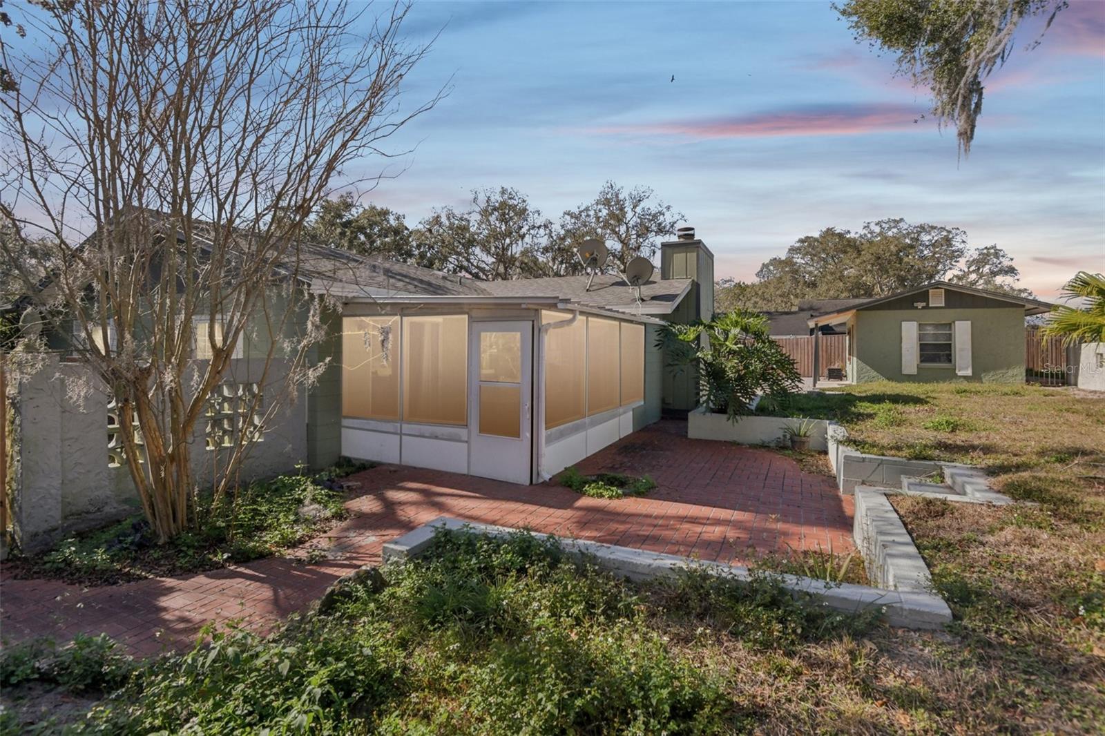 Image 26 of 33 For 34037 Woodland Circle