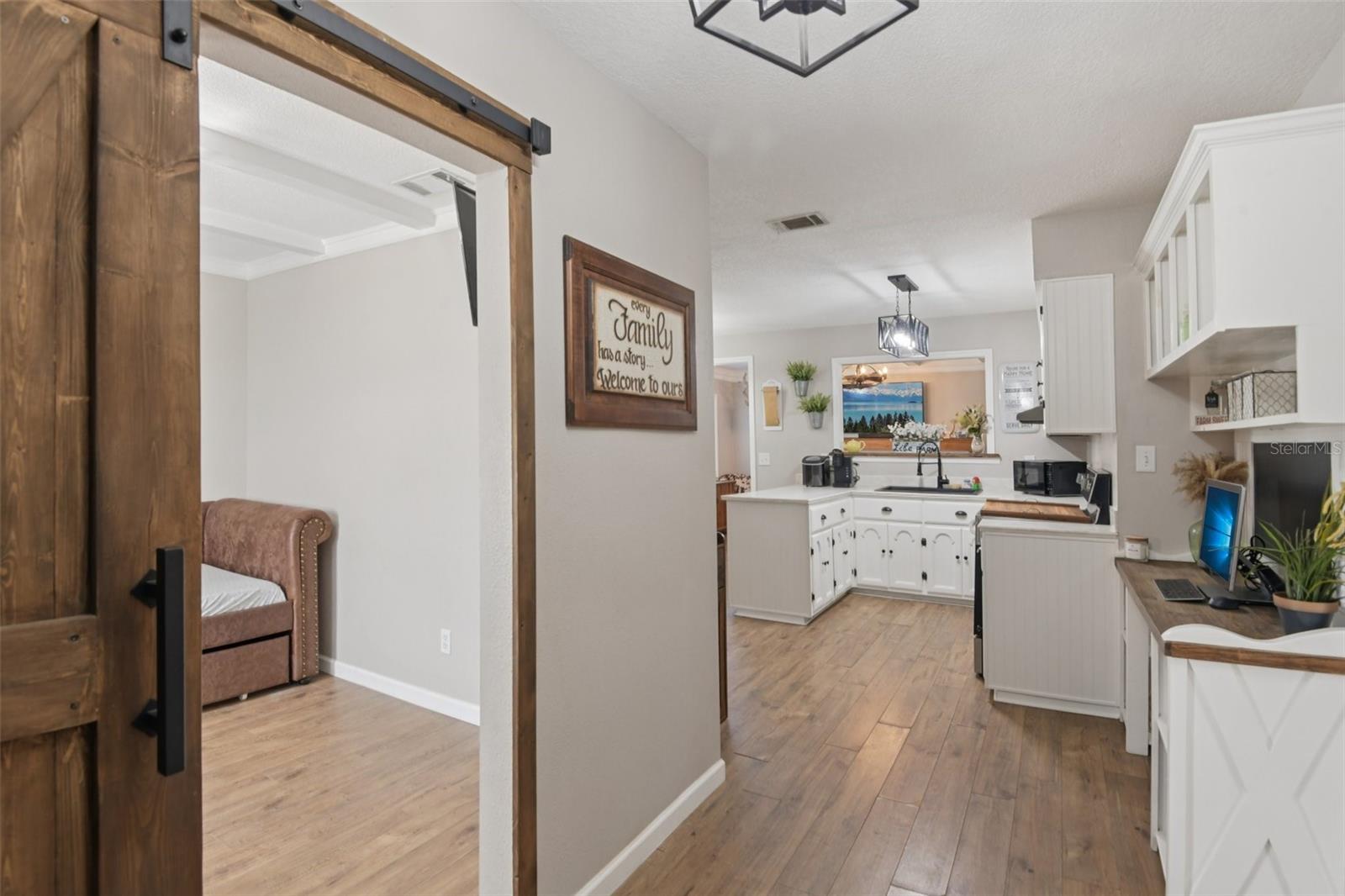 Image 3 of 33 For 34037 Woodland Circle