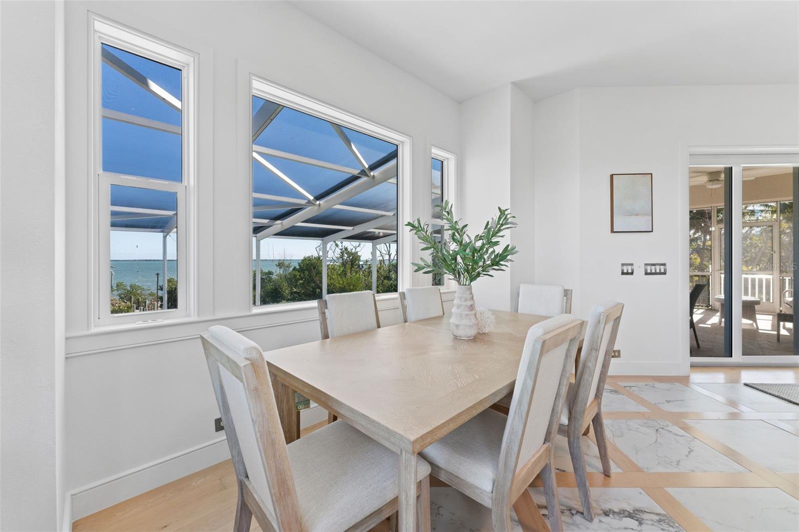 Image 20 of 98 For 4150 Snail Island Court