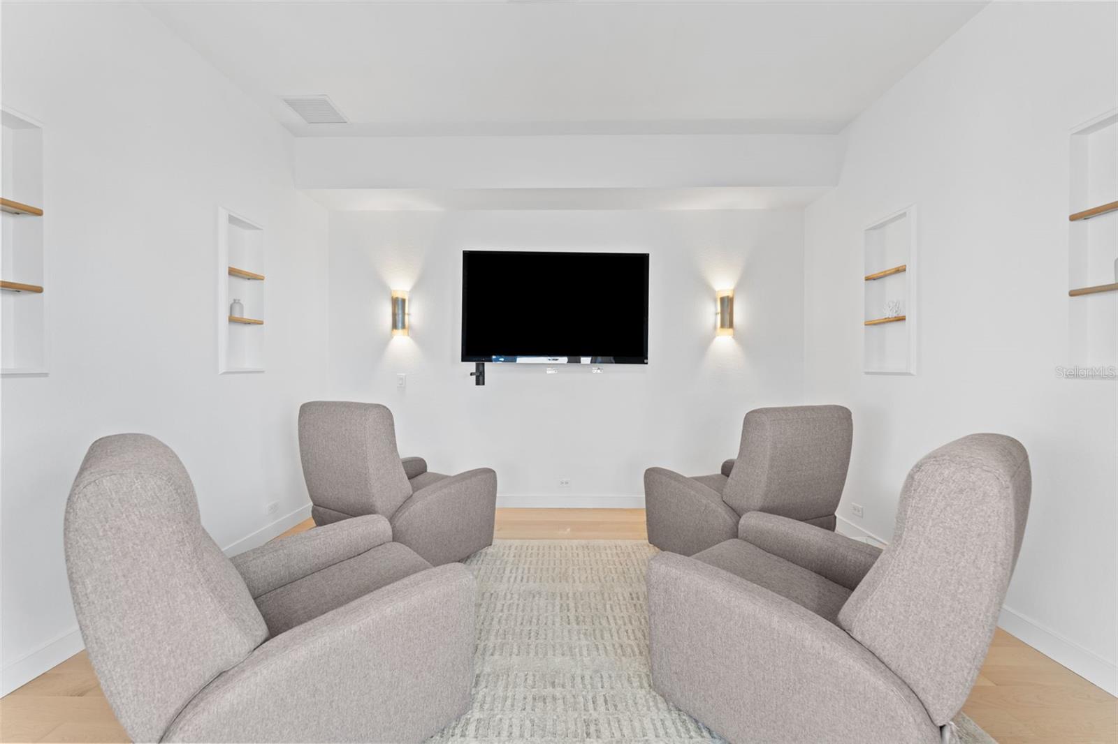 Image 22 of 98 For 4150 Snail Island Court