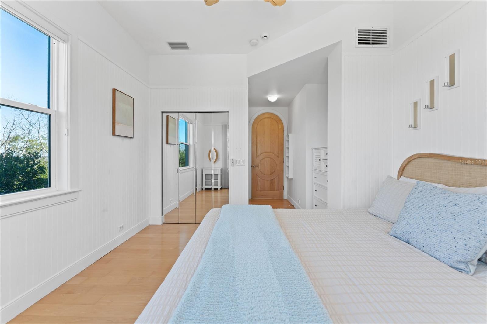 Image 32 of 98 For 4150 Snail Island Court