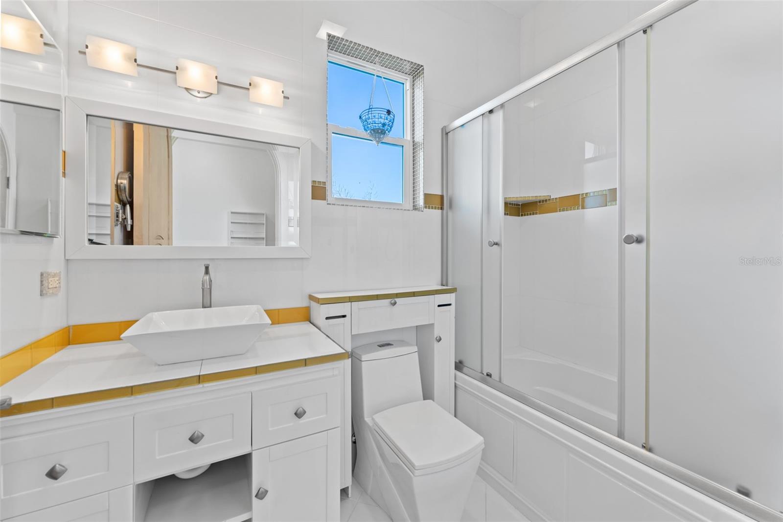 Image 33 of 98 For 4150 Snail Island Court