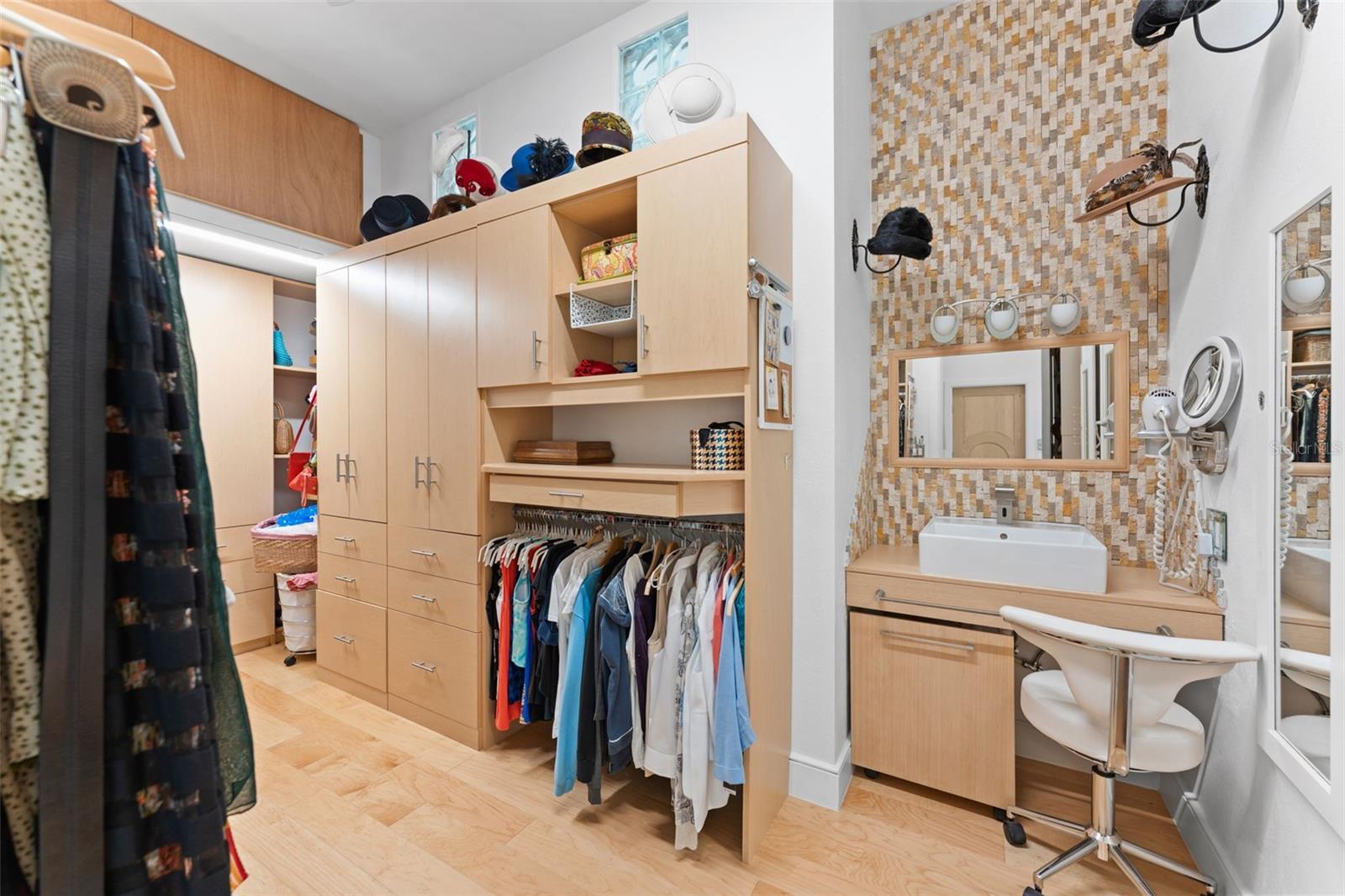 Image 50 of 98 For 4150 Snail Island Court