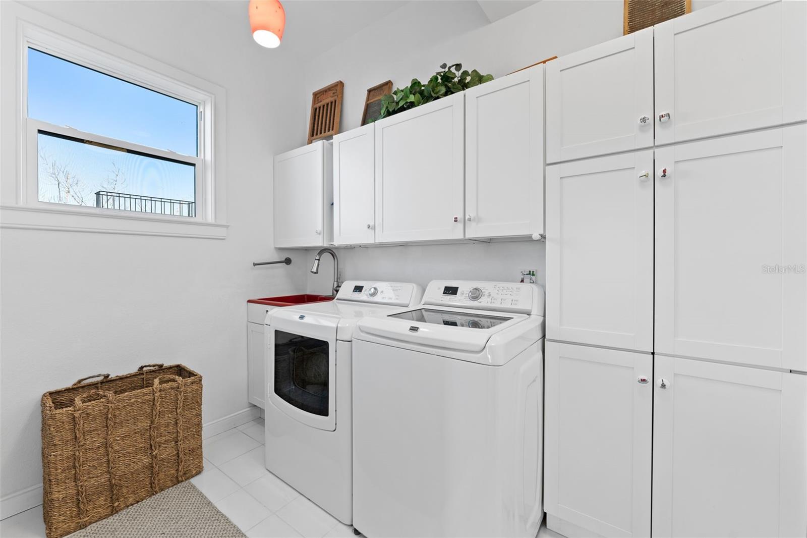 Image 58 of 98 For 4150 Snail Island Court