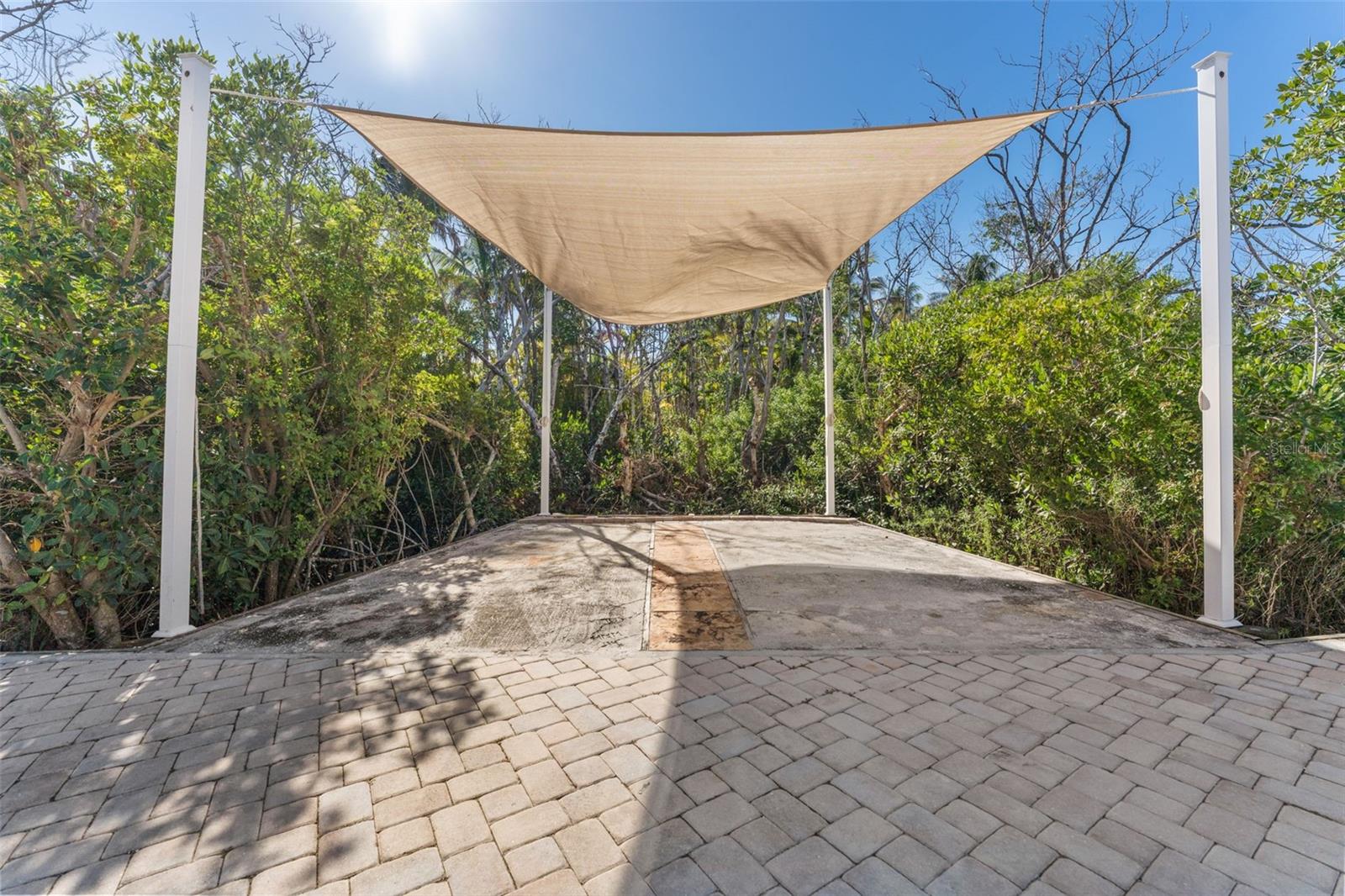 Image 84 of 98 For 4150 Snail Island Court