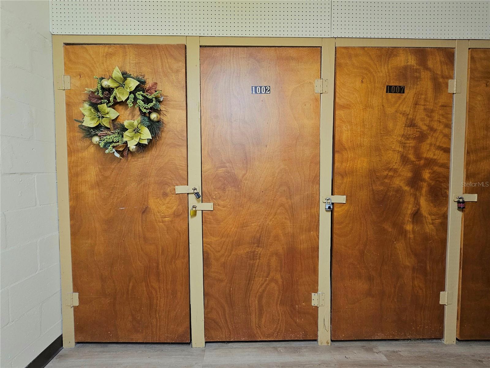 Image 31 of 42 For 4525 Cove Circle 1002