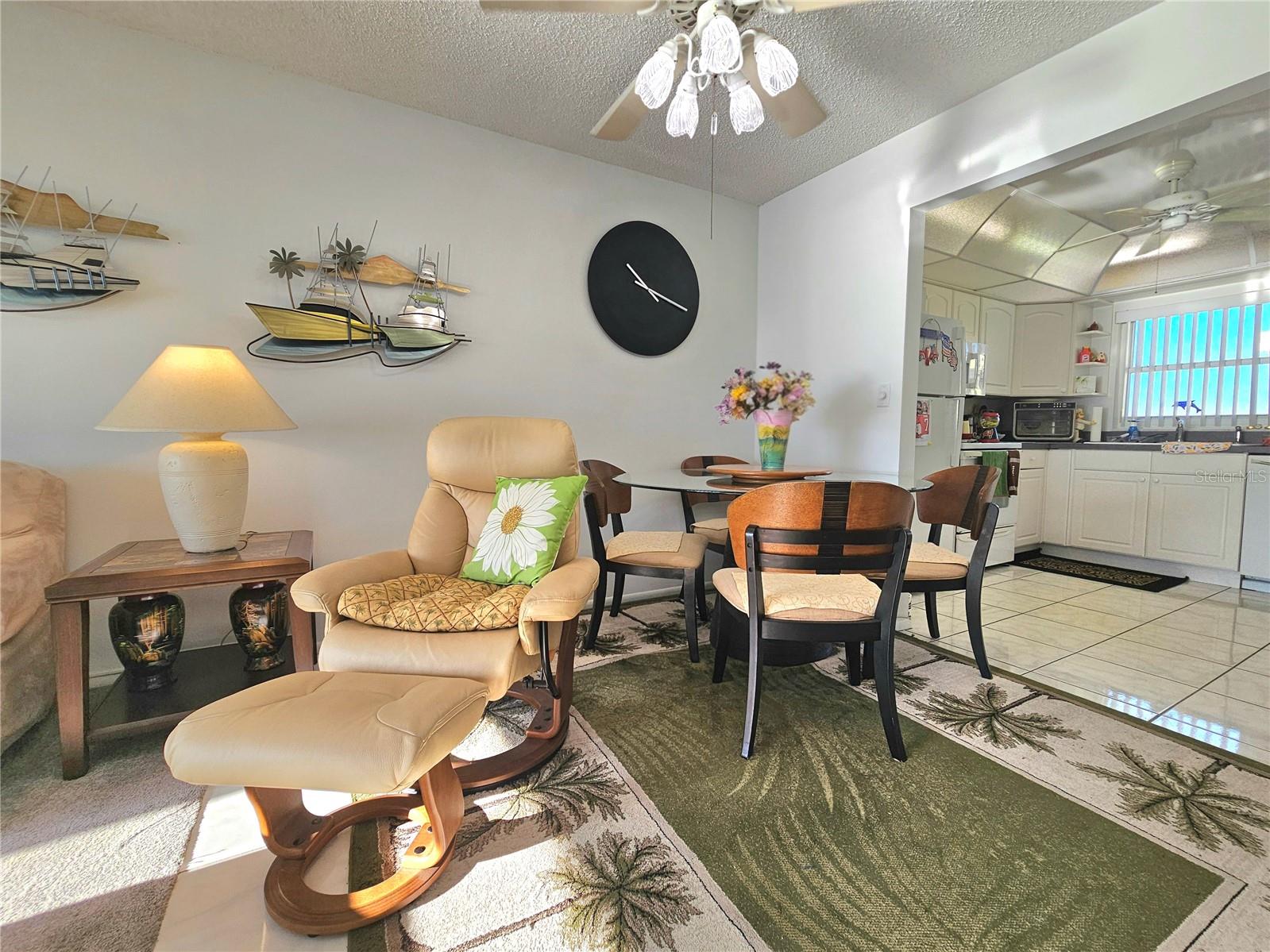 Image 9 of 42 For 4525 Cove Circle 1002