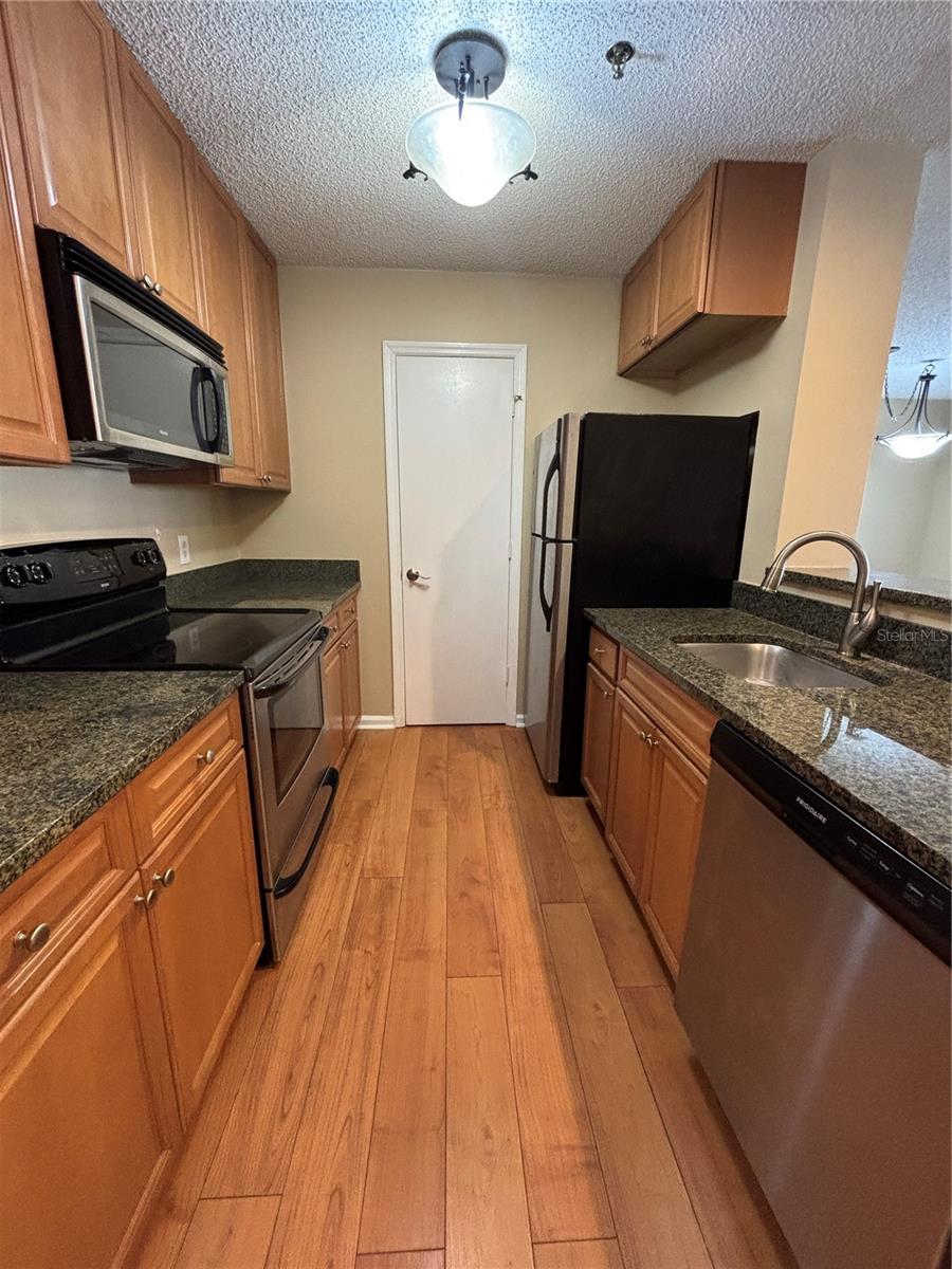 Image 11 of 33 For 11901 4th Street N 7107