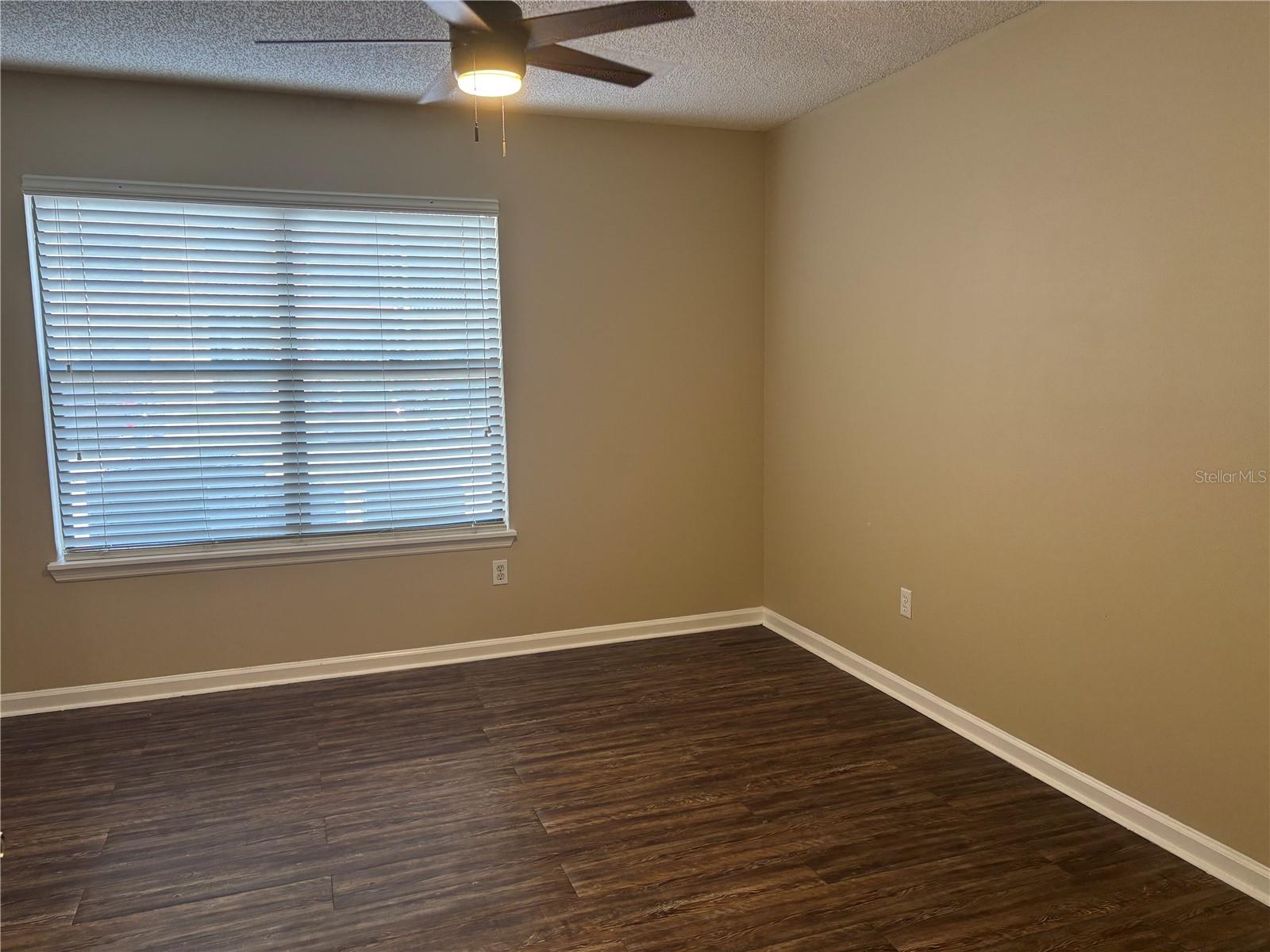 Image 17 of 33 For 11901 4th Street N 7107