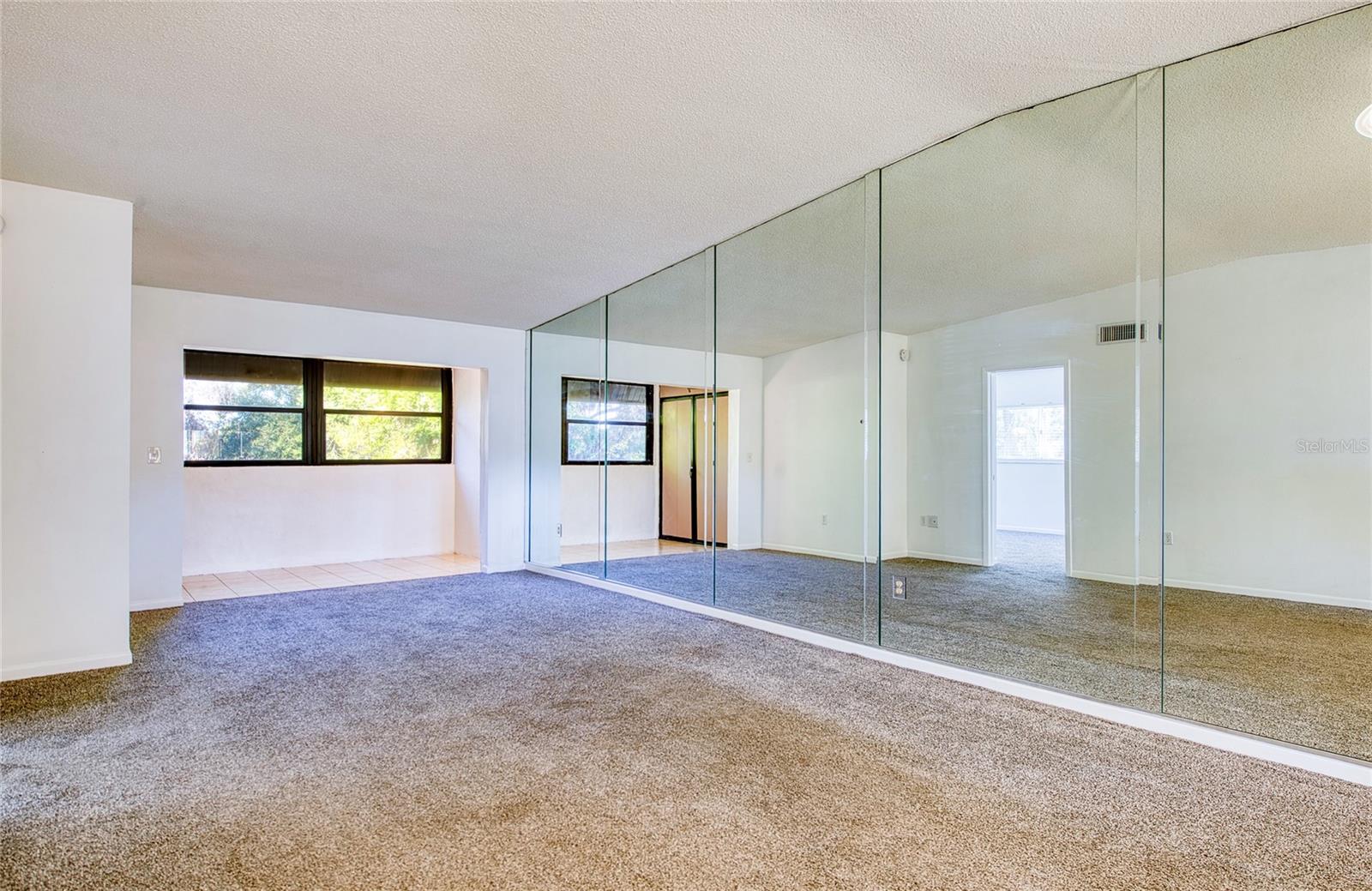 Image 9 of 38 For 2420 Winding Creek Boulevard 201