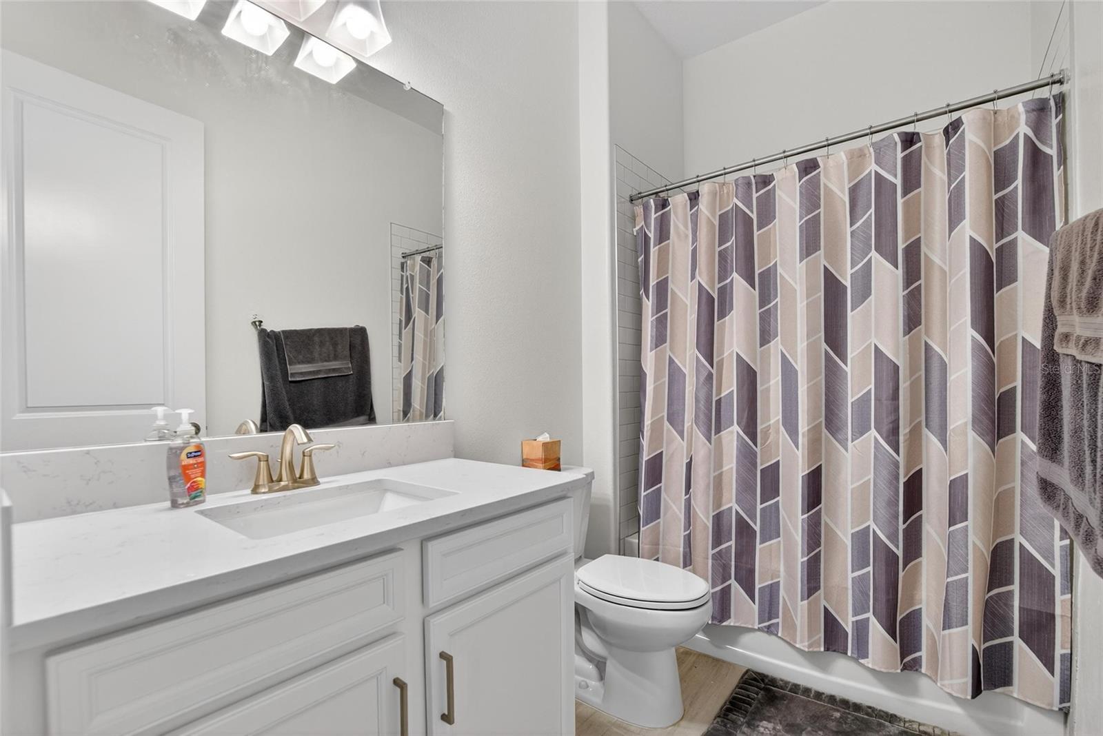 Image 16 of 89 For 17316 Scuba Crest Street