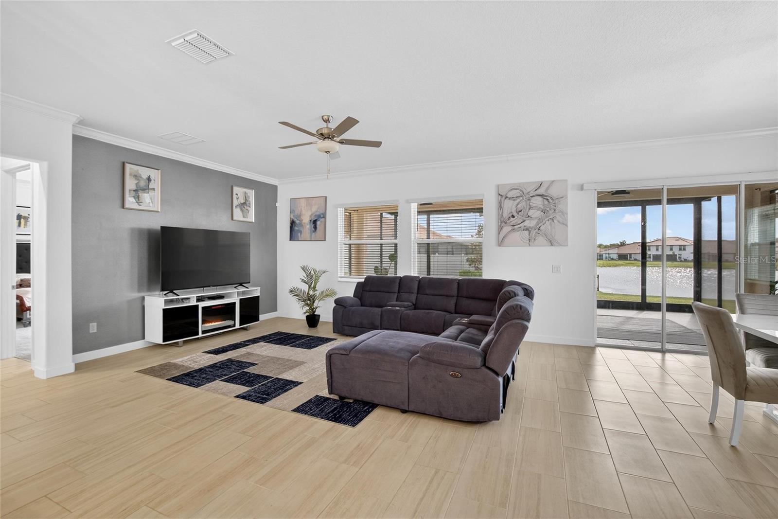 Image 25 of 89 For 17316 Scuba Crest Street