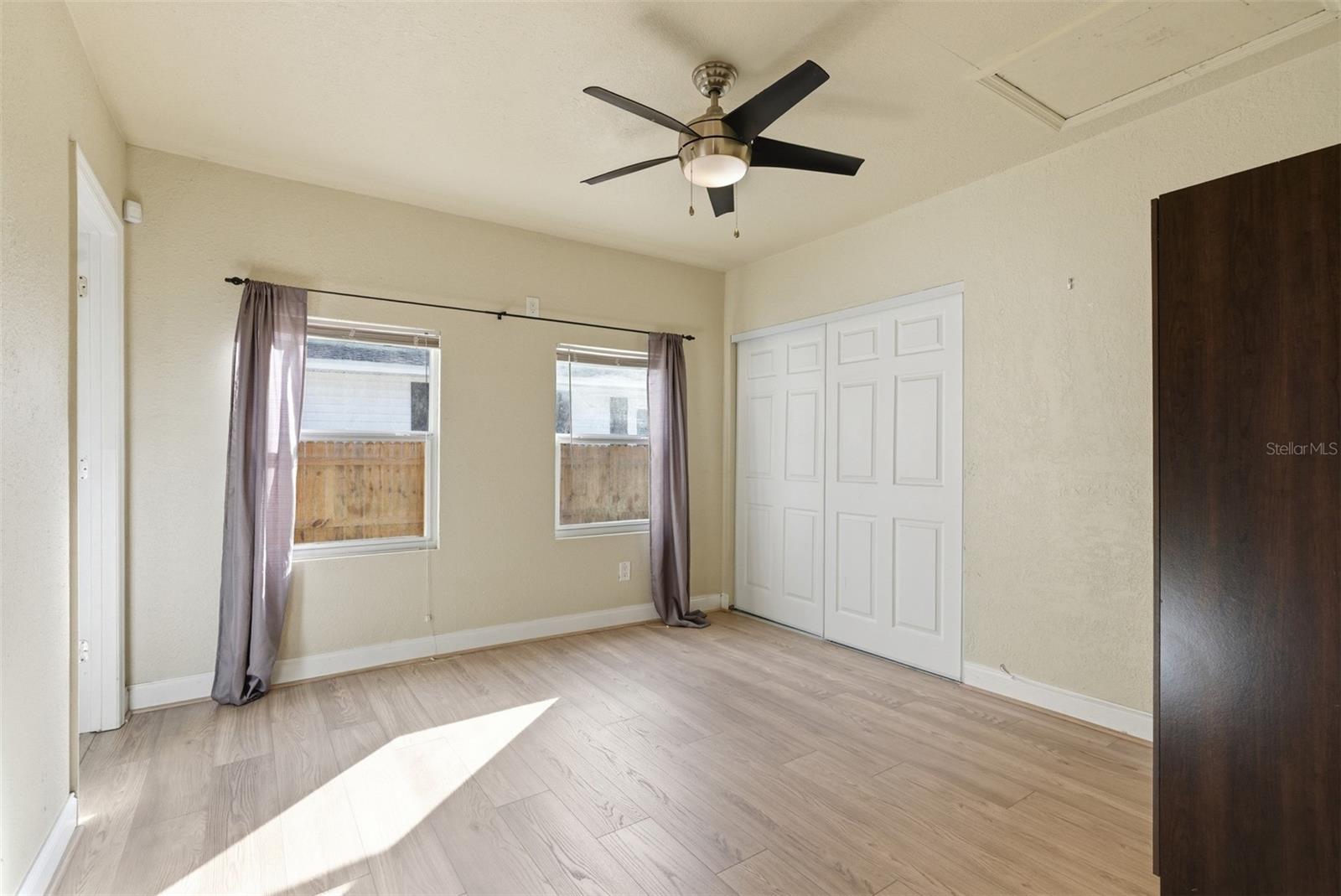 Image 15 of 26 For 1302 Louisiana Avenue