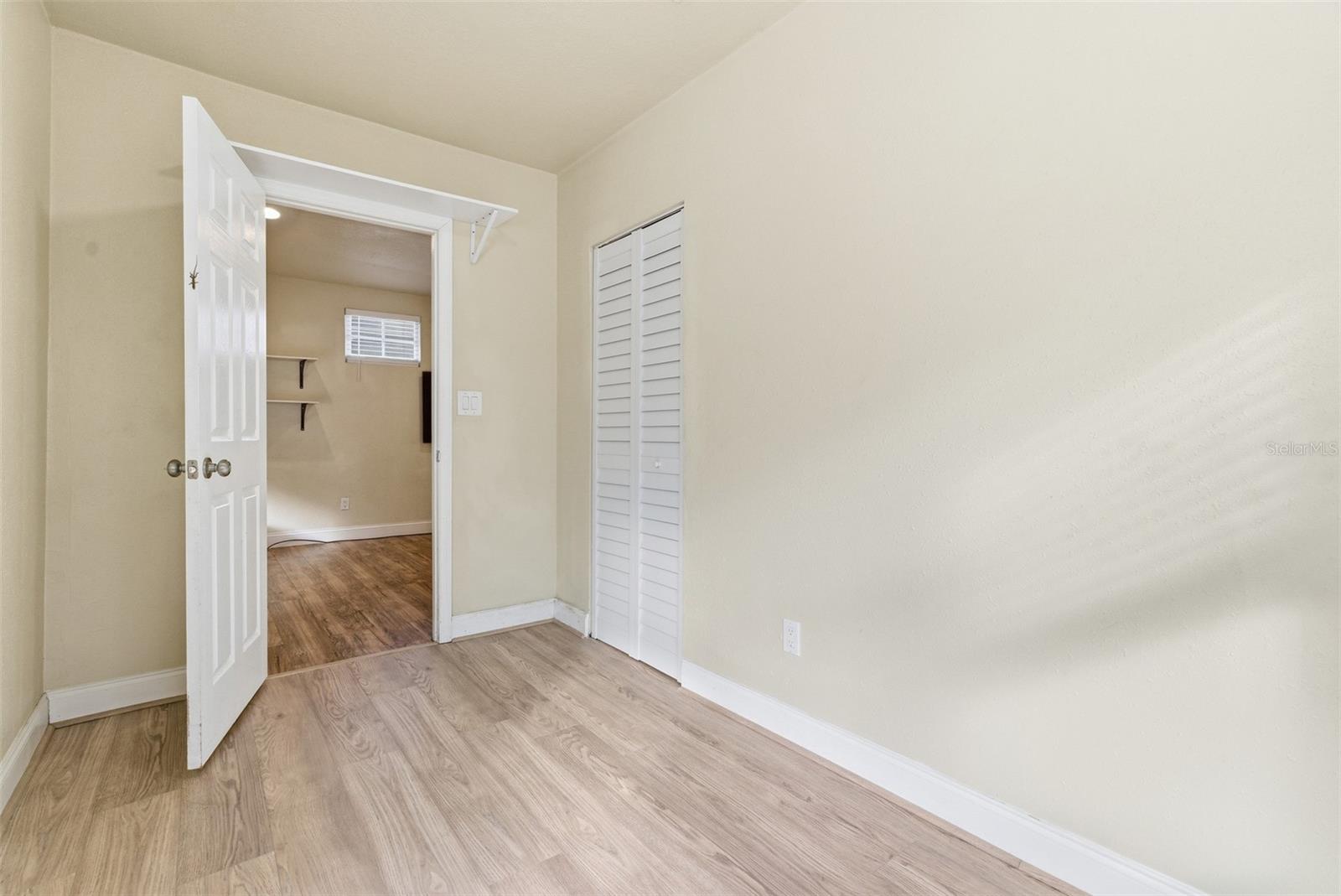 Image 21 of 26 For 1302 Louisiana Avenue